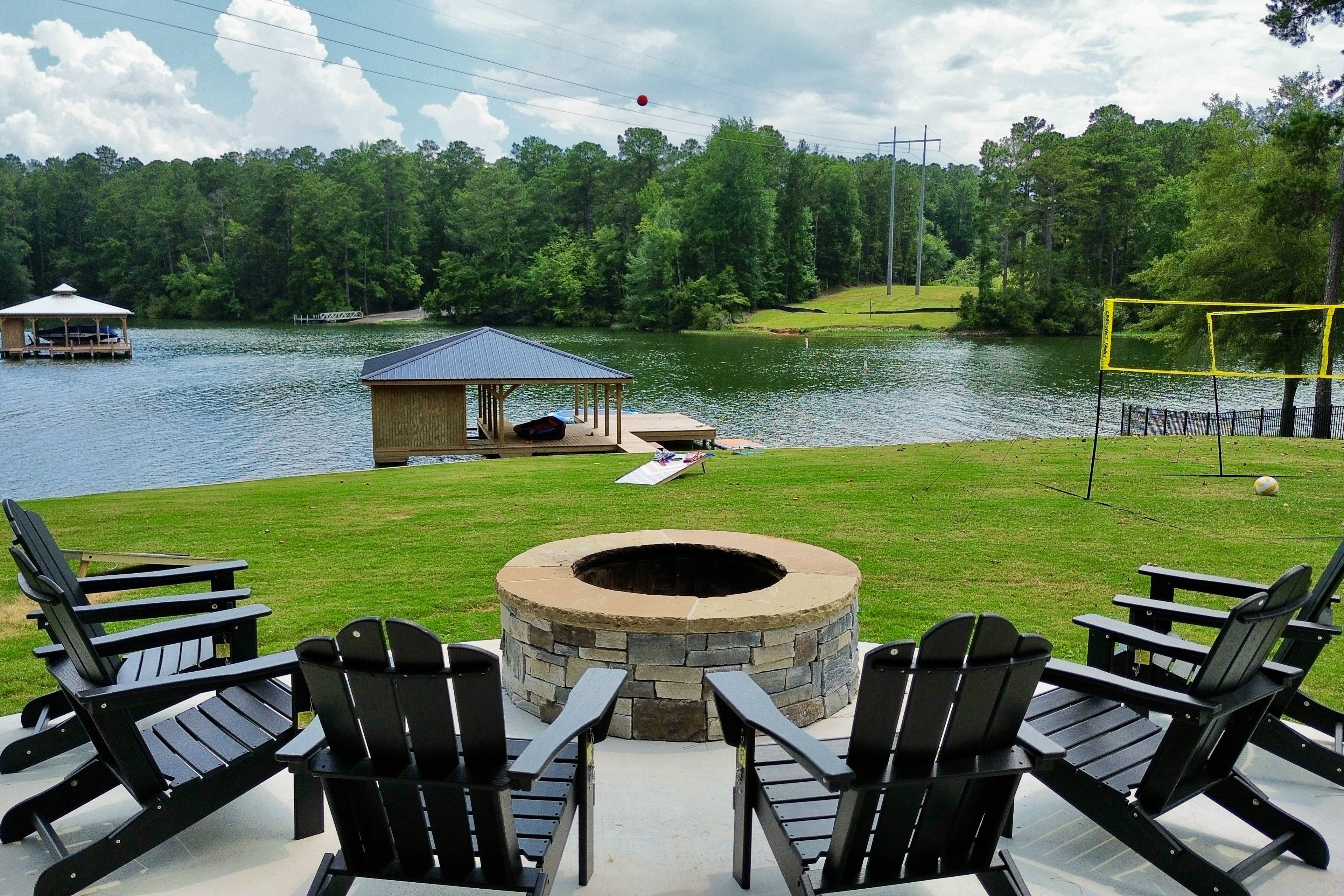 Patio | Wood-Burning Fire Pit