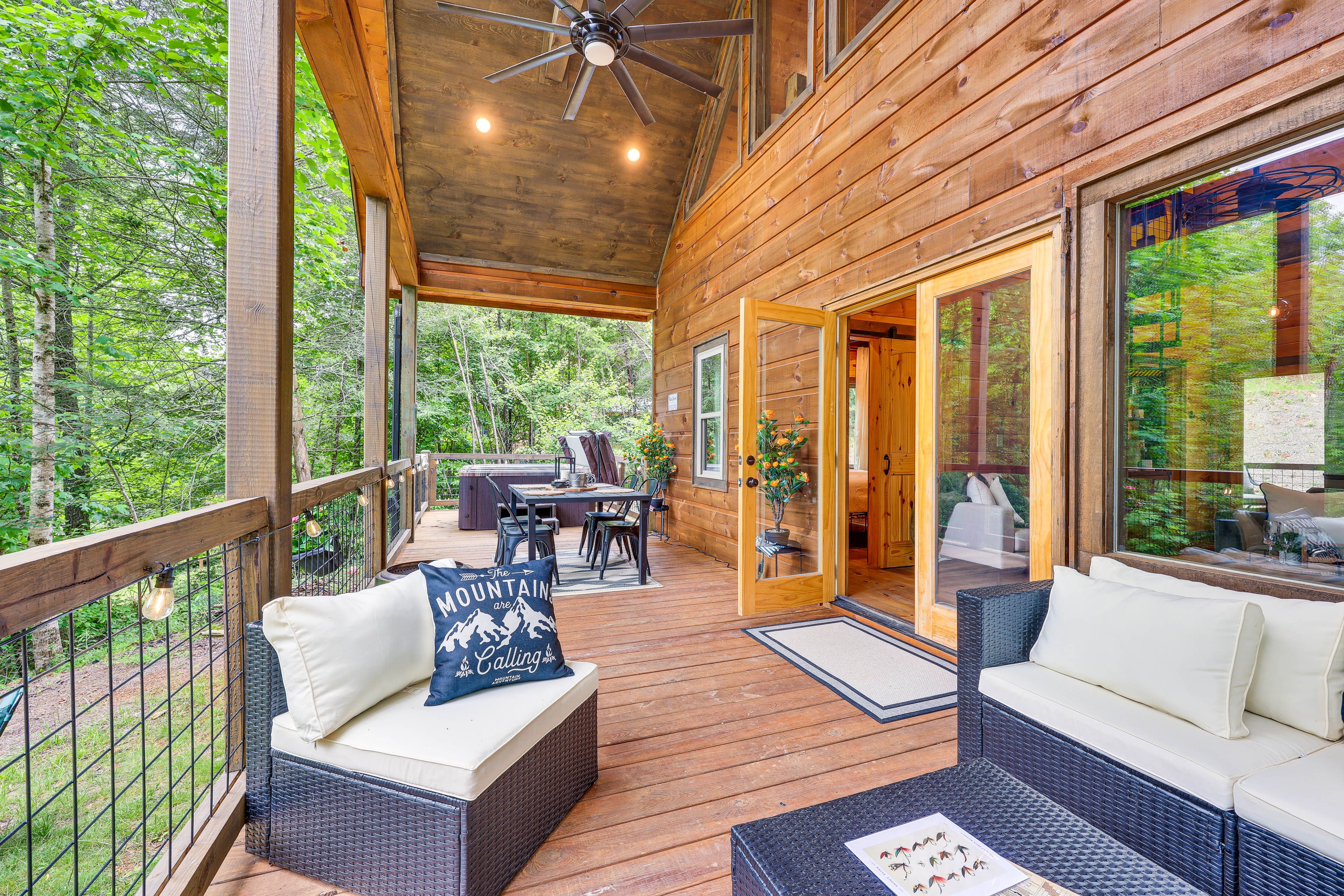 Covered Deck | Private Hot Tub | Outdoor Dining Area | Gas Fire Pit