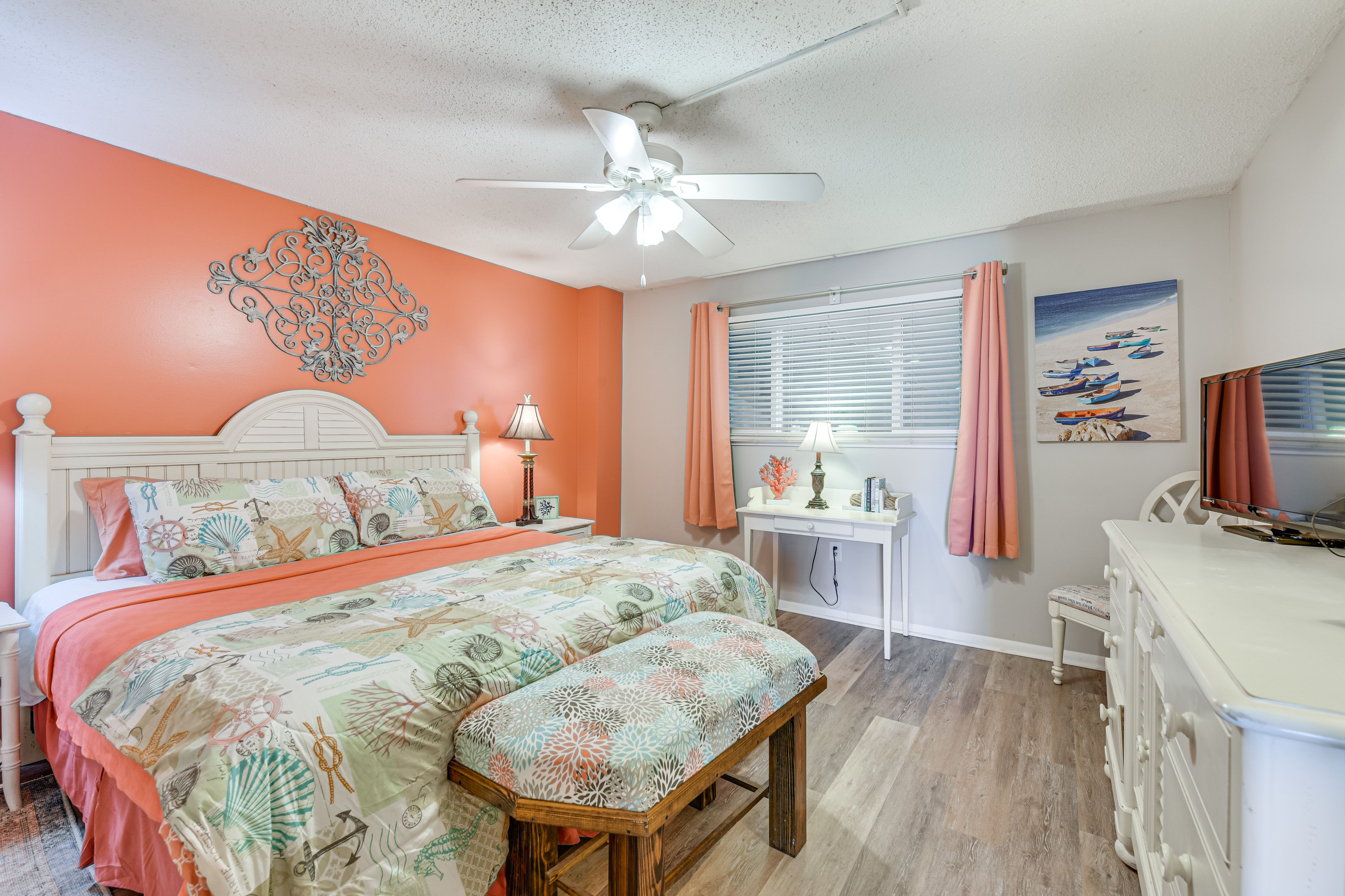 Bedroom 2 | King Bed