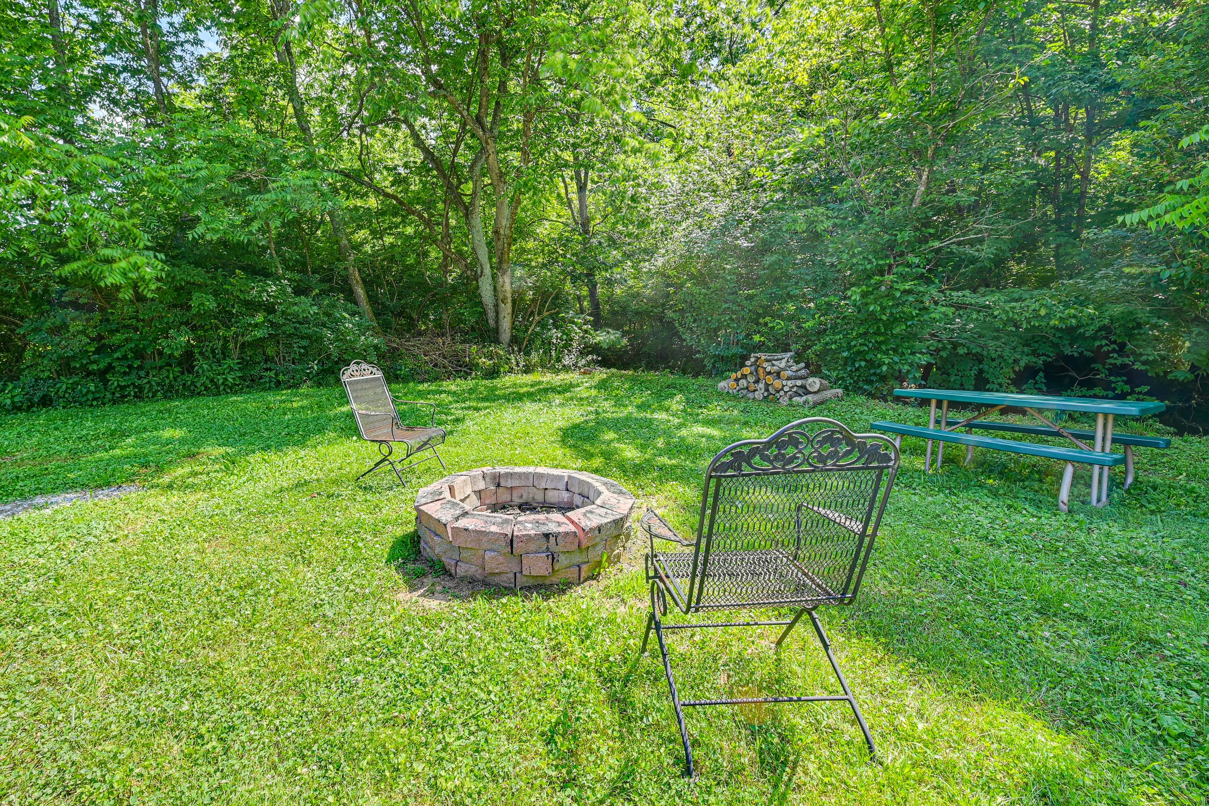 Yard Space | Fire Pit