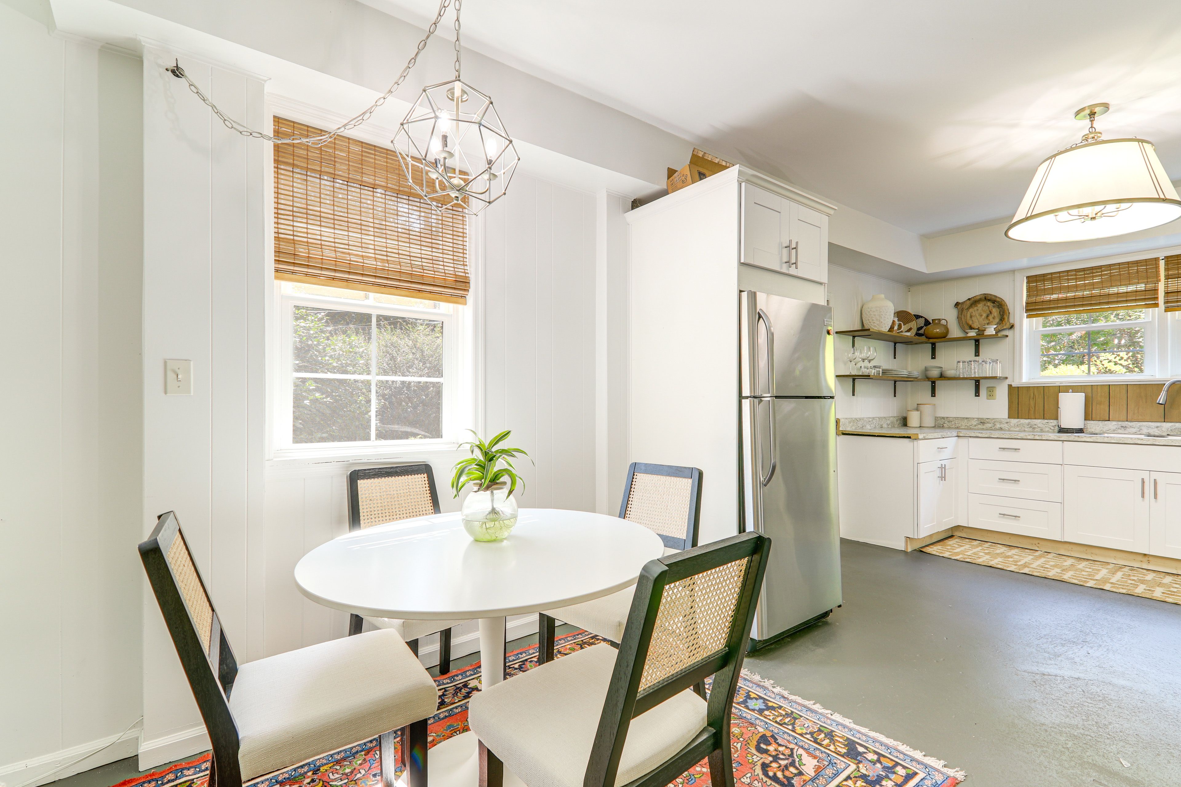 Dining Area | Dishware & Flatware | Central A/C & Heat | Single-Story Apartment