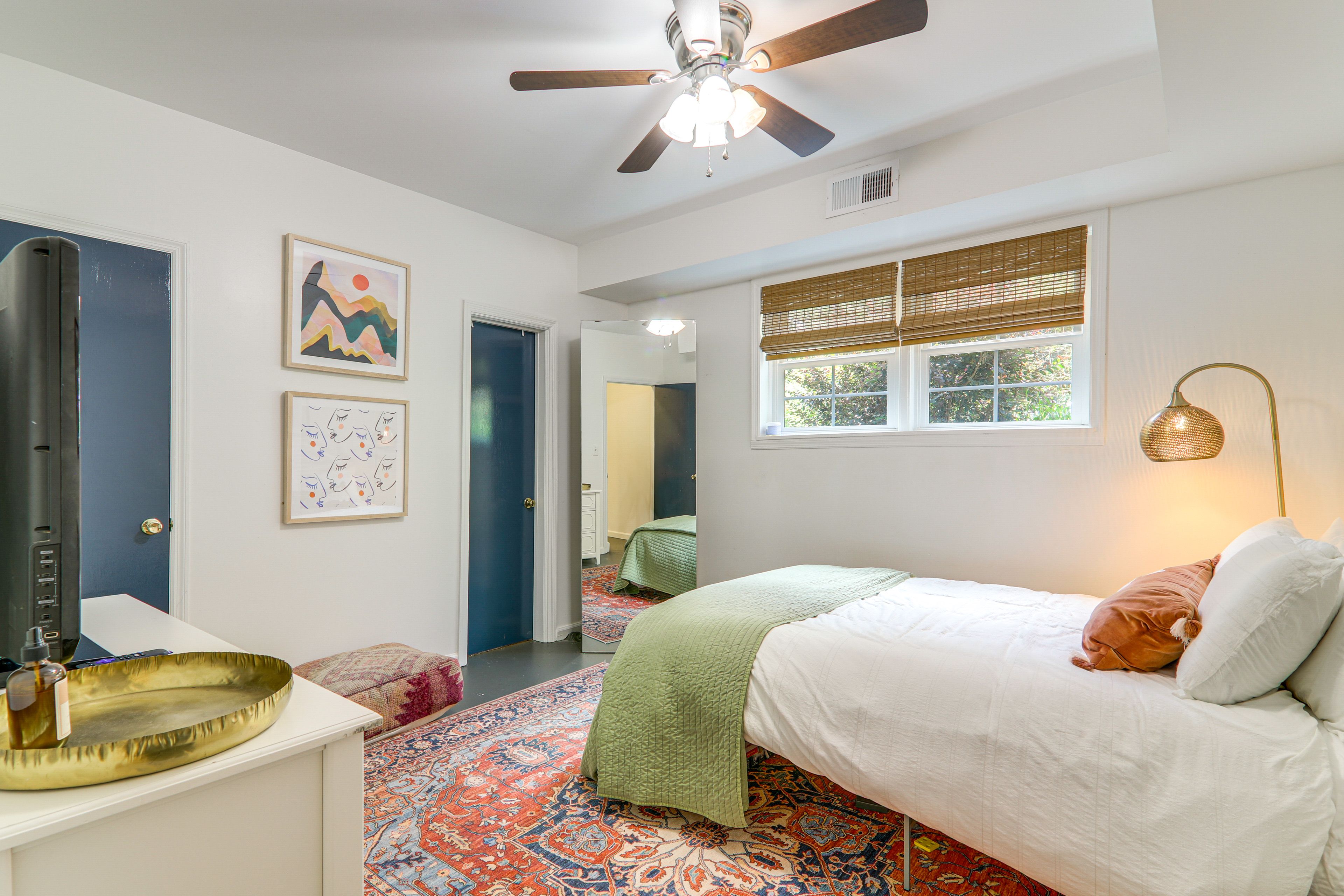 Bedroom 2 | Queen Bed