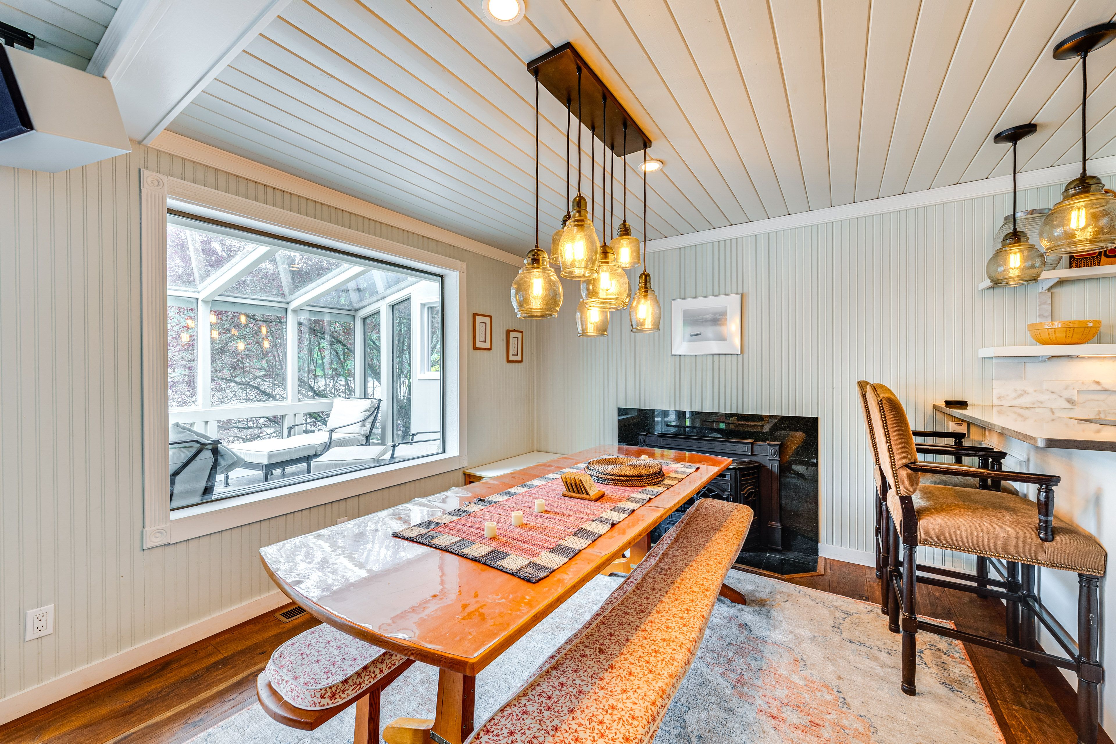 Dining Table | Dishware/Flatware | Main Floor