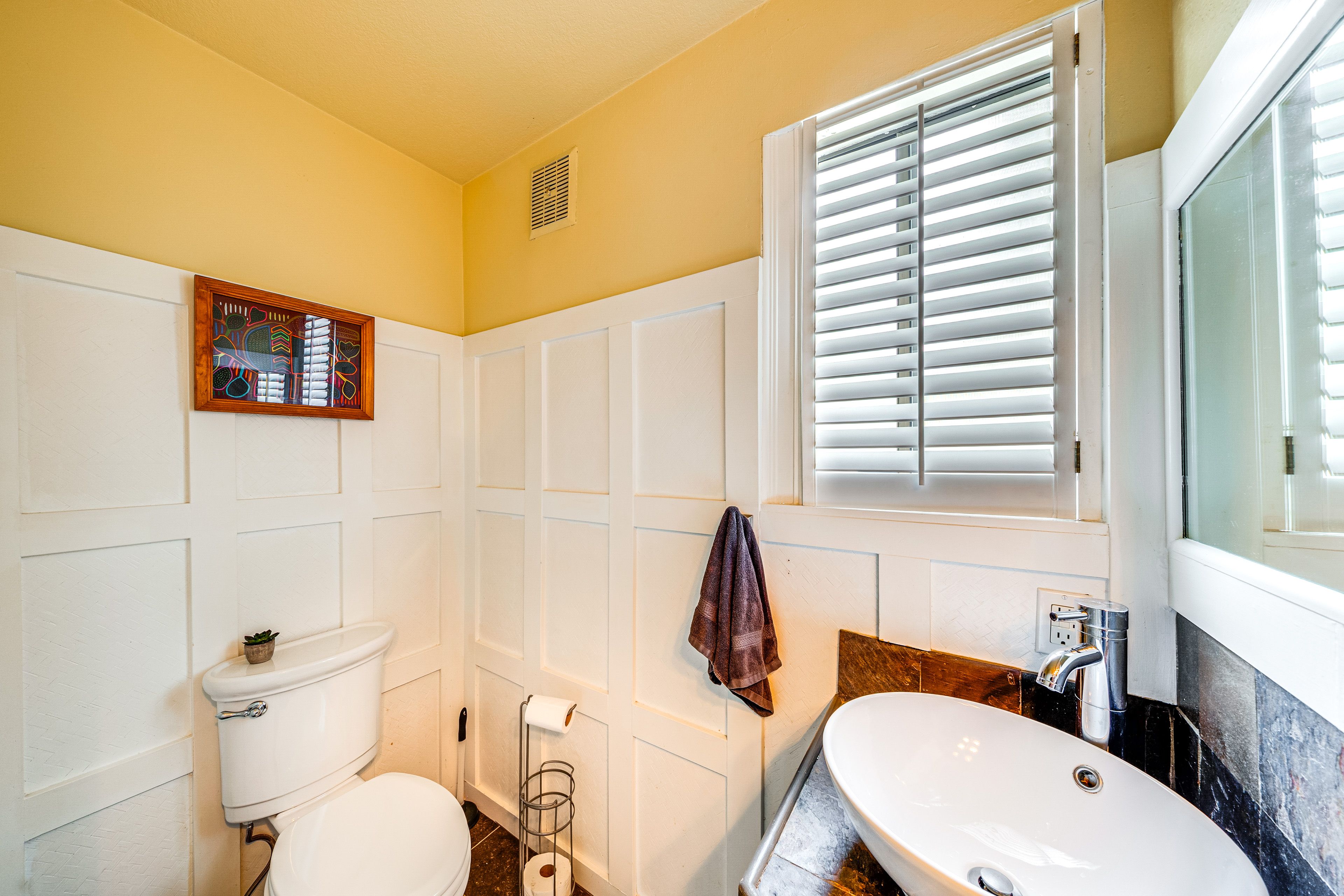 Half Bathroom | Main Floor