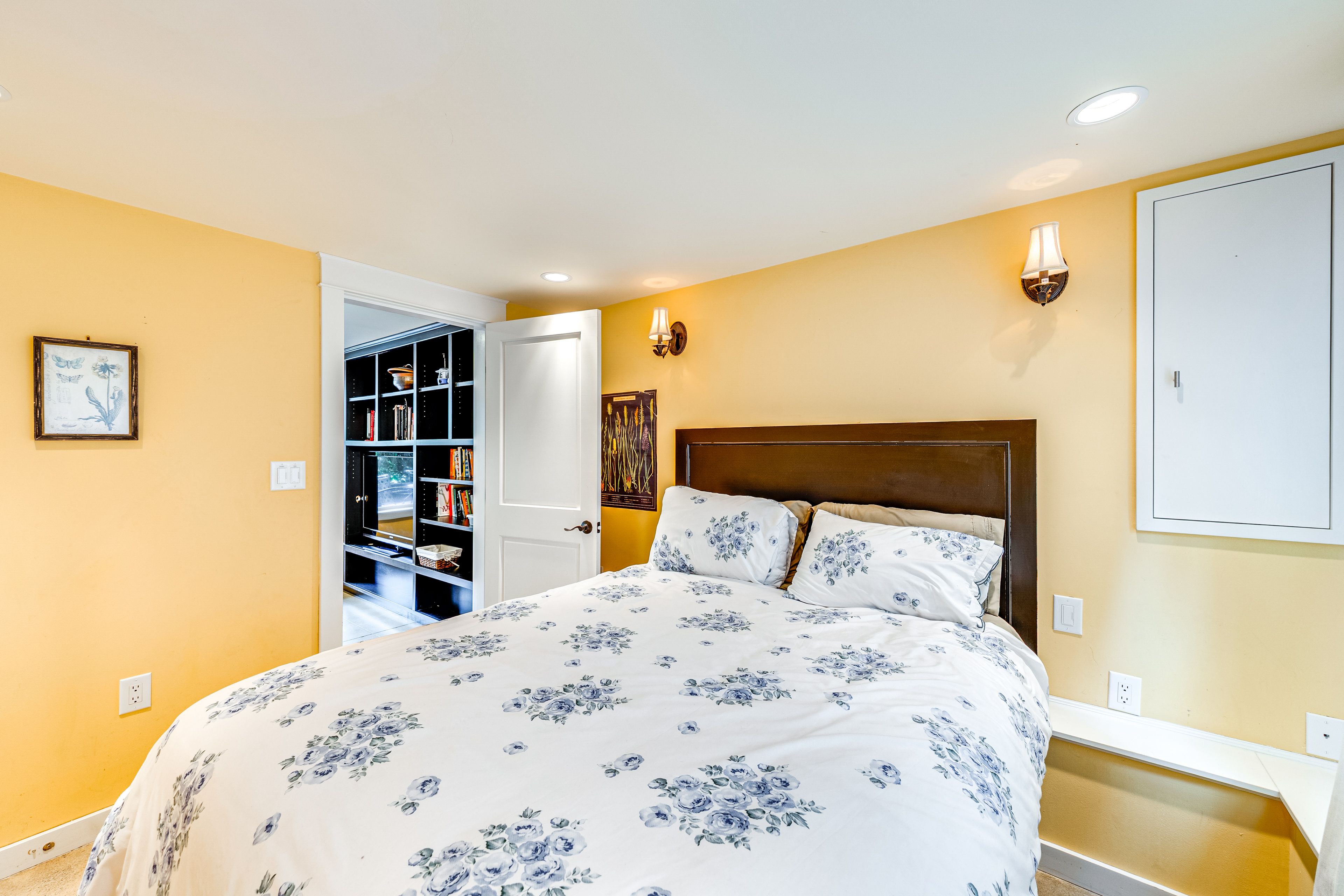 Bedroom 4 | Queen Bed | Lower Floor