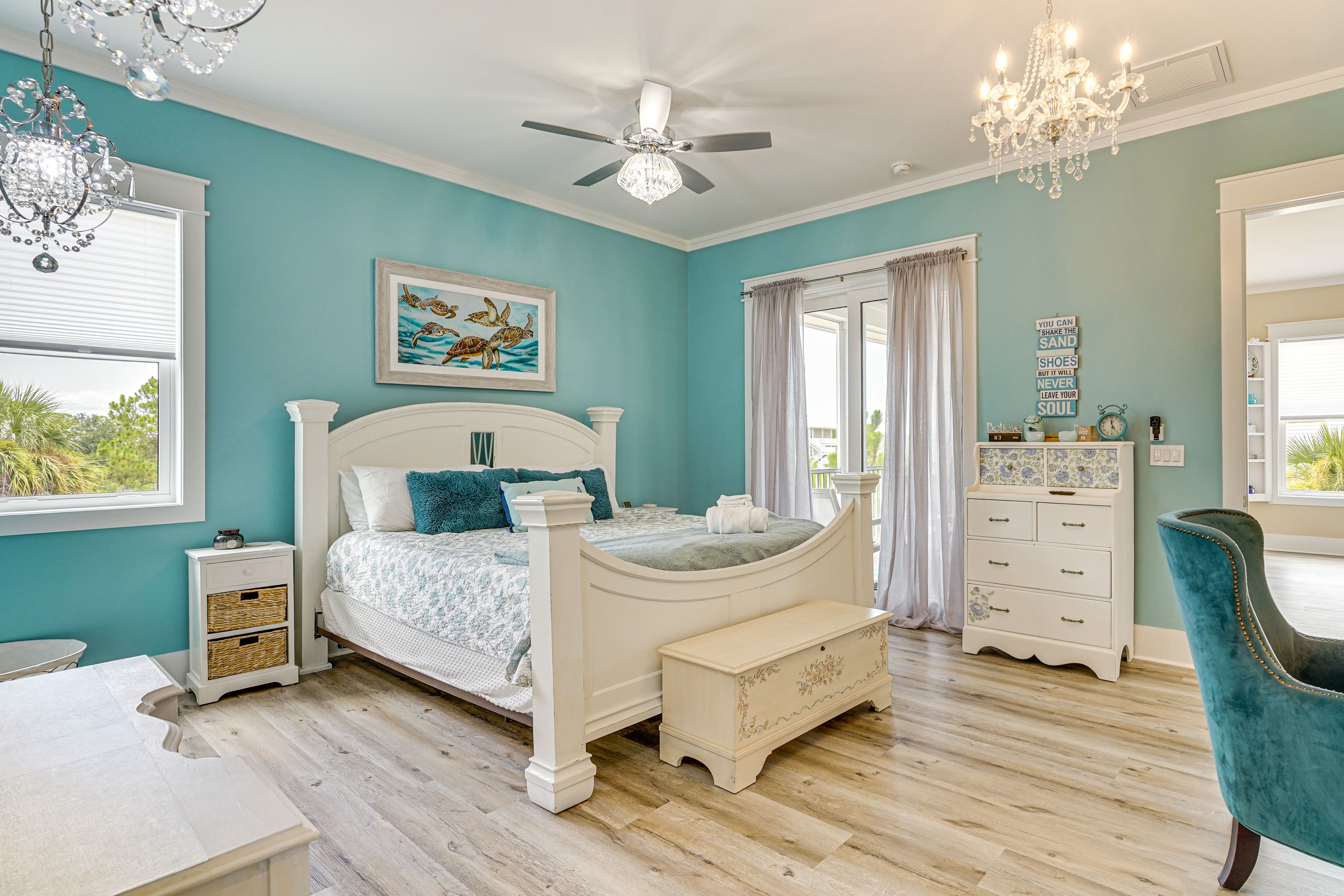 Bedroom 1 | King Bed | 2nd Floor | Balcony Access