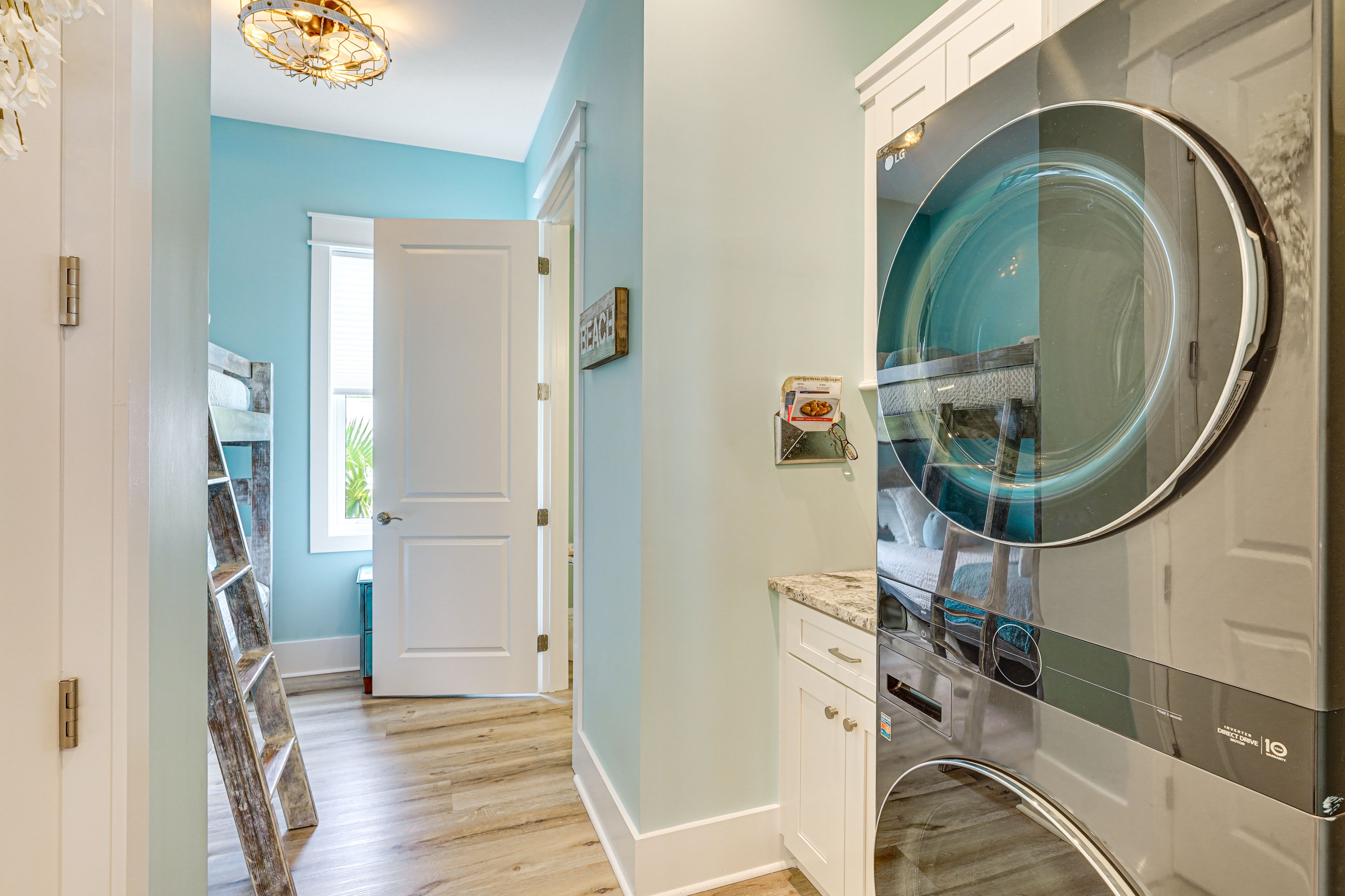 Washer/Dryer | 2nd Floor