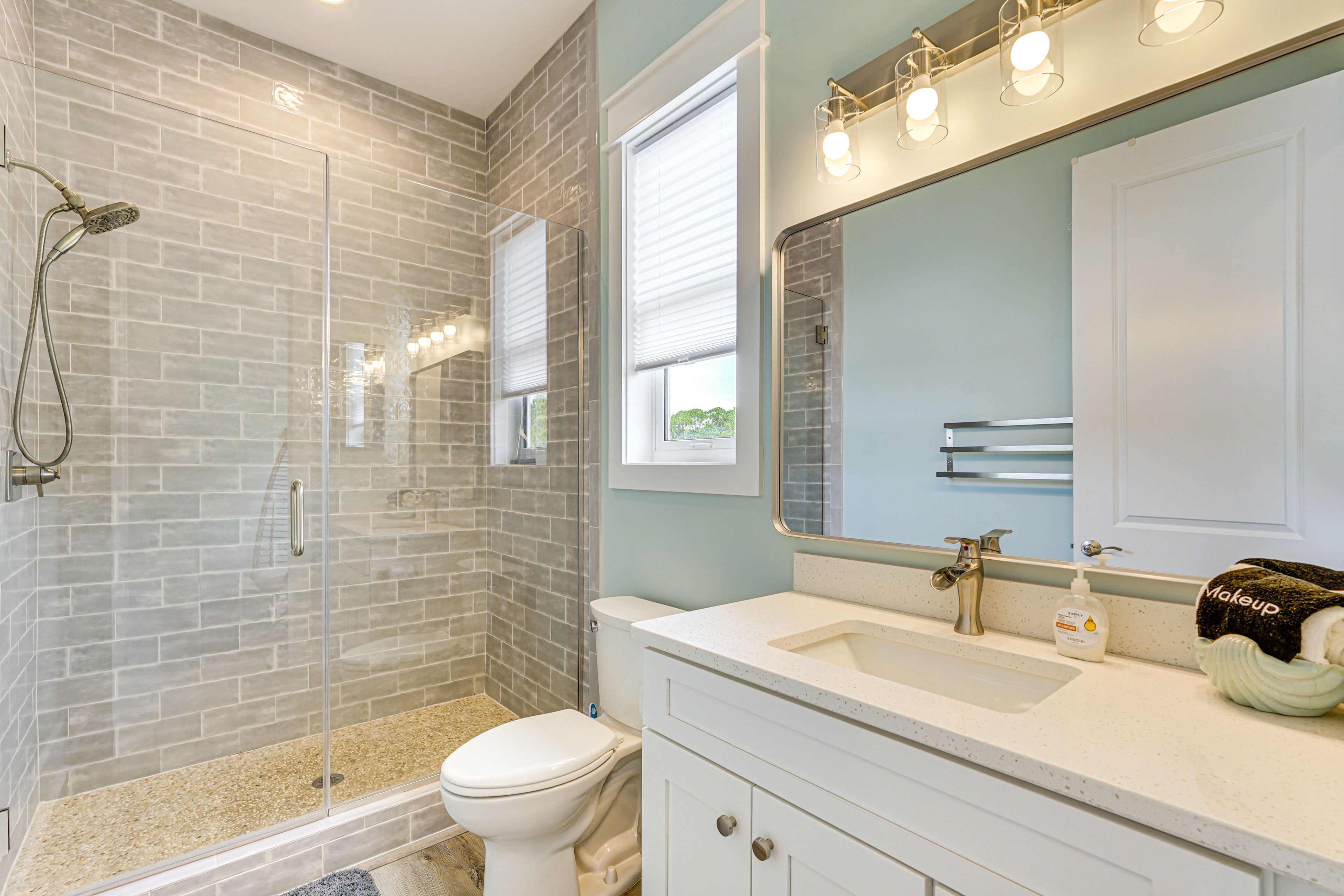 Bathroom | 2nd Floor