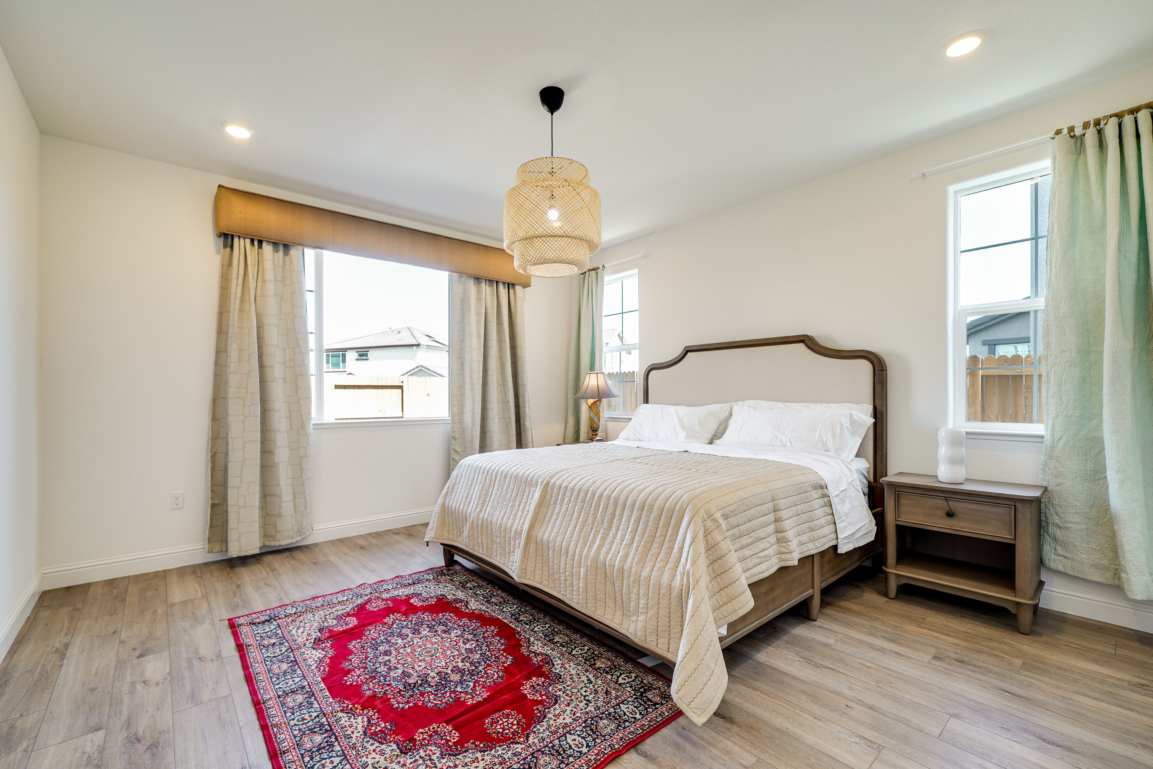 Bedroom 1 | King Bed