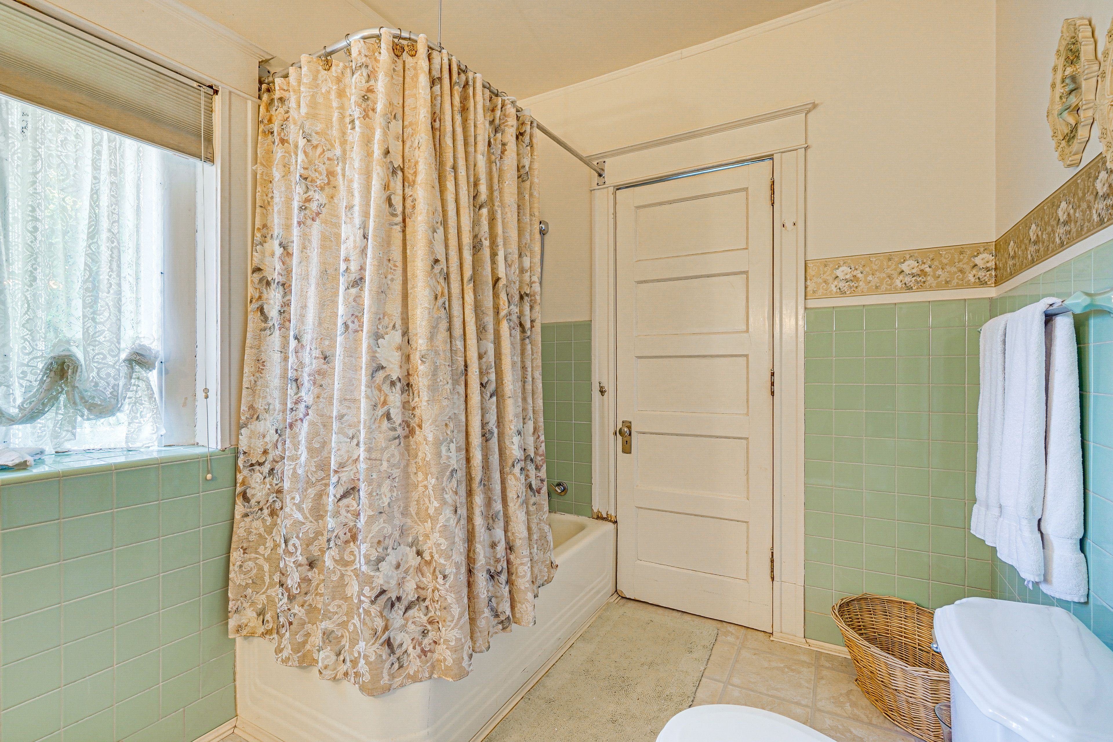Bathroom | Towels Provided | 1st Floor