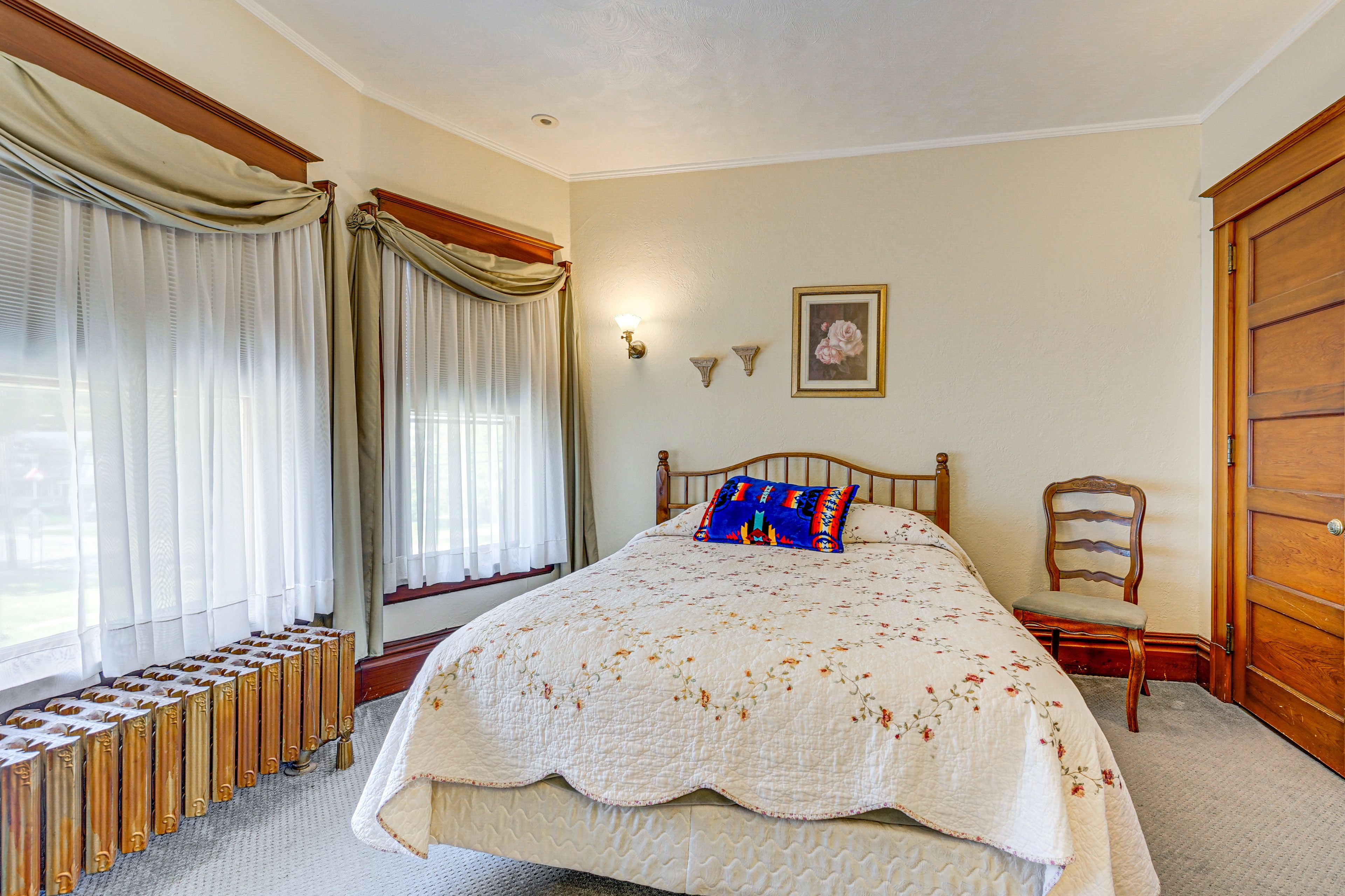 Bedroom 3 | Queen Bed | 2nd Floor