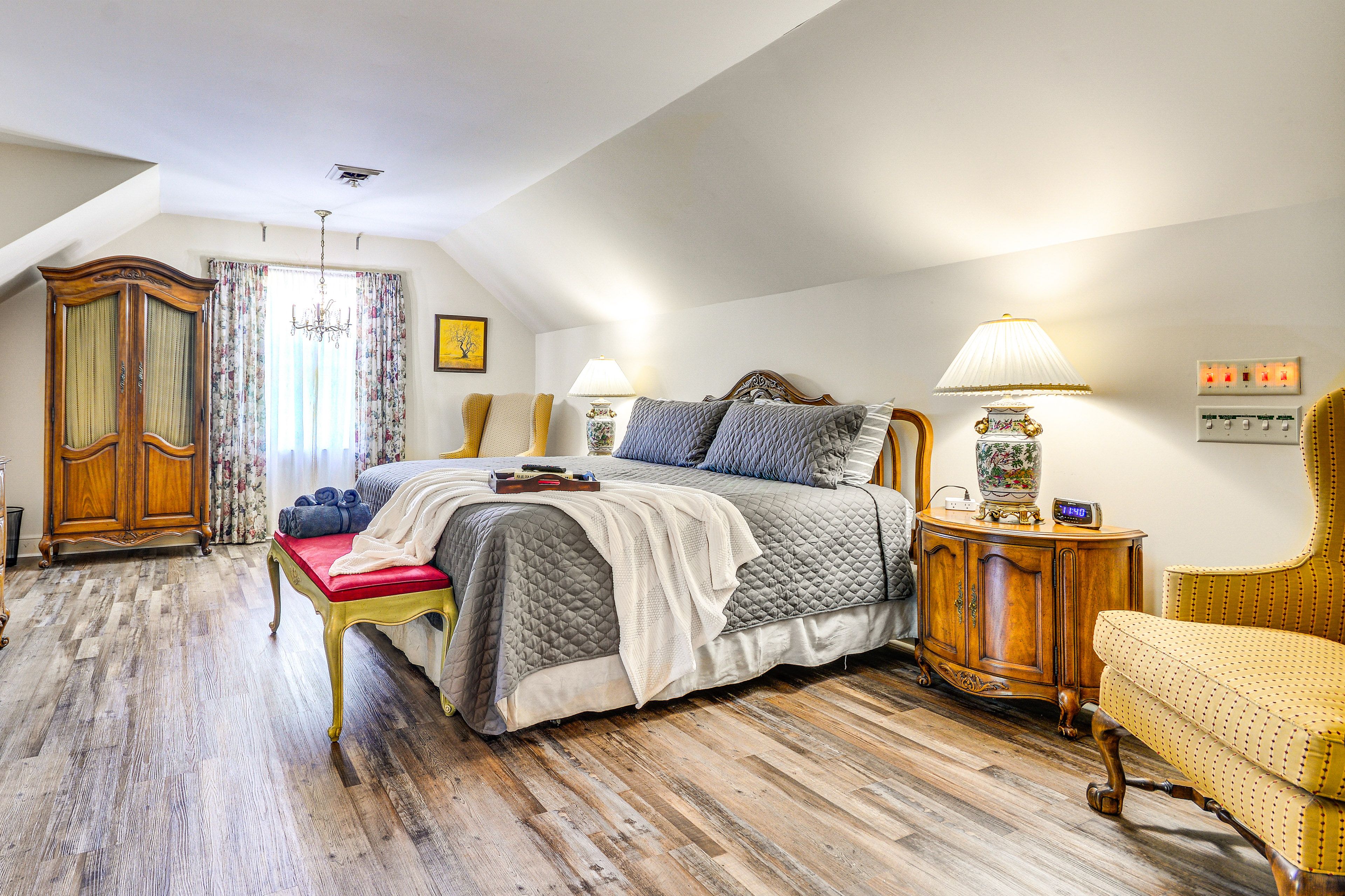 Bedroom 4 | King Bed | 2nd Floor