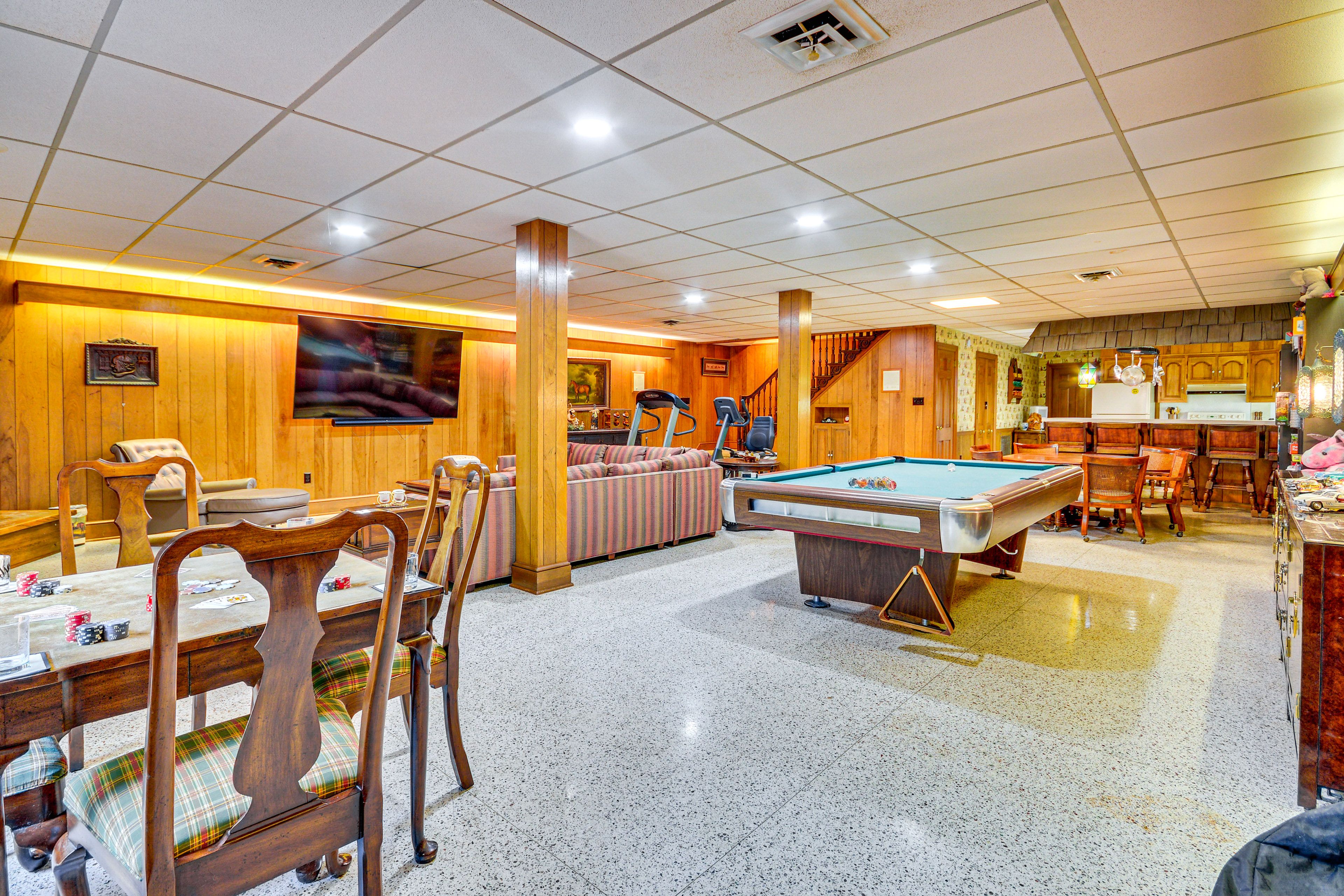 Game Room | Pool Table | Smart TV | Exercise Equipment | Basement Level