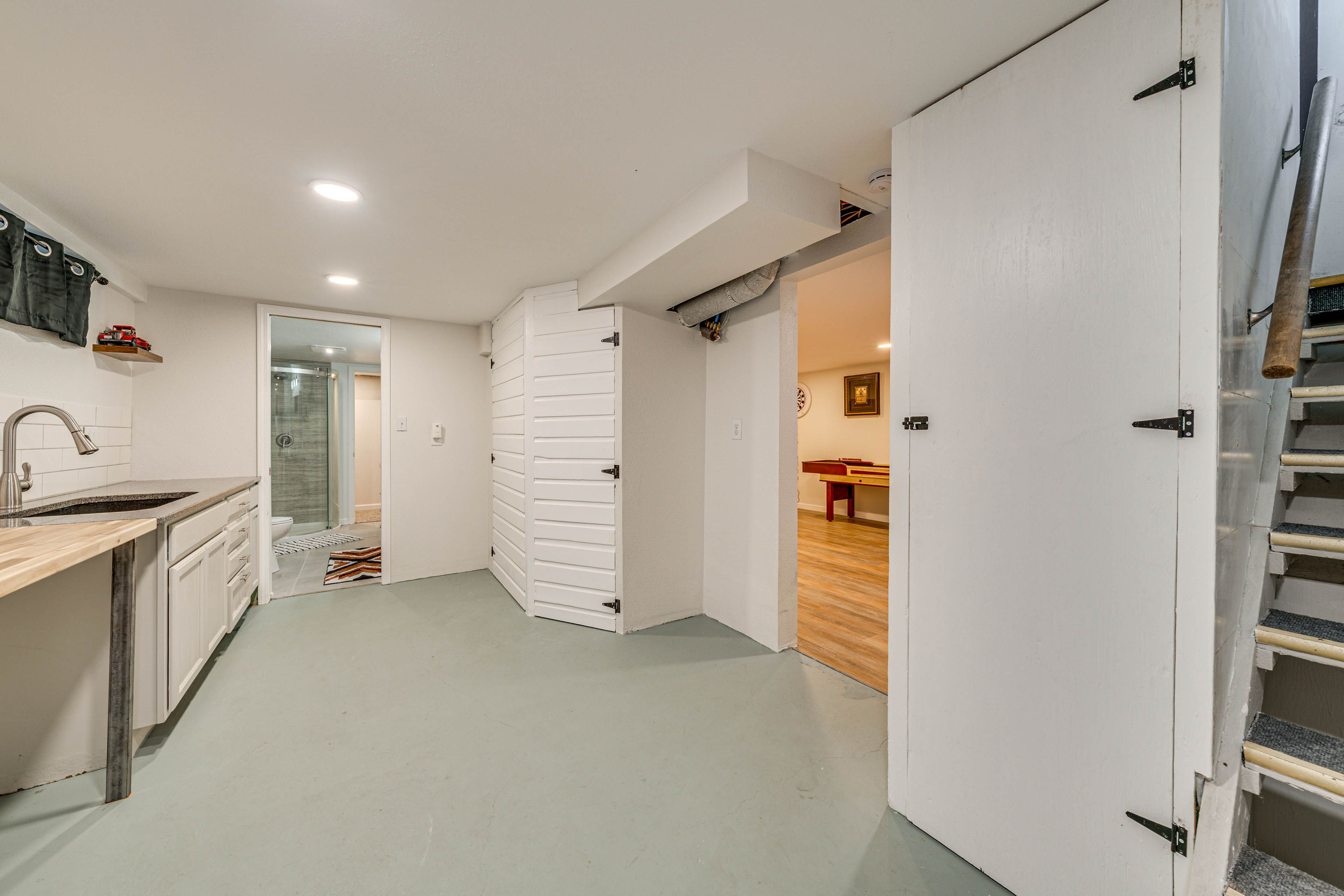 Laundry Room | Basement