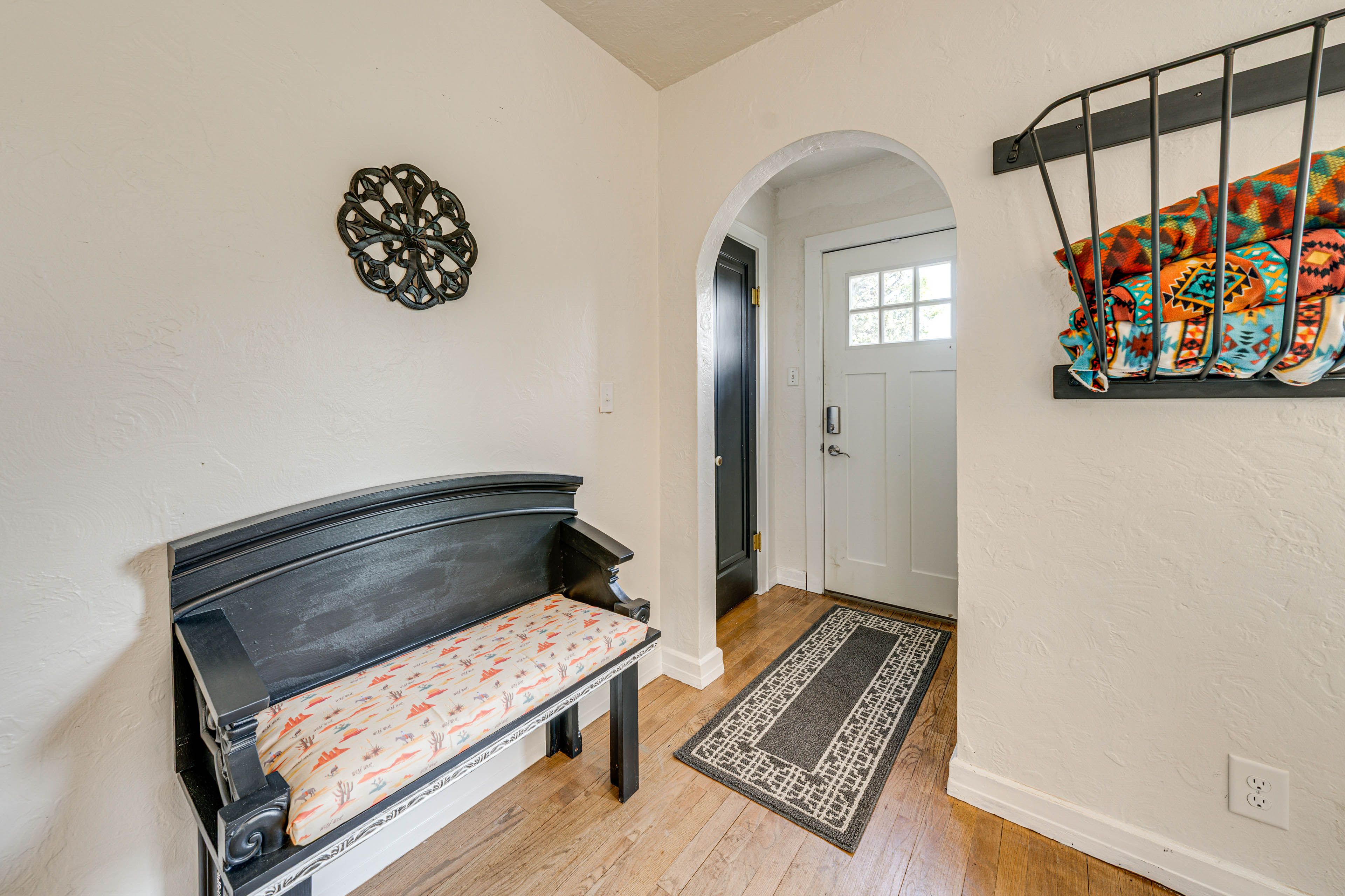 Entryway | Entry Level