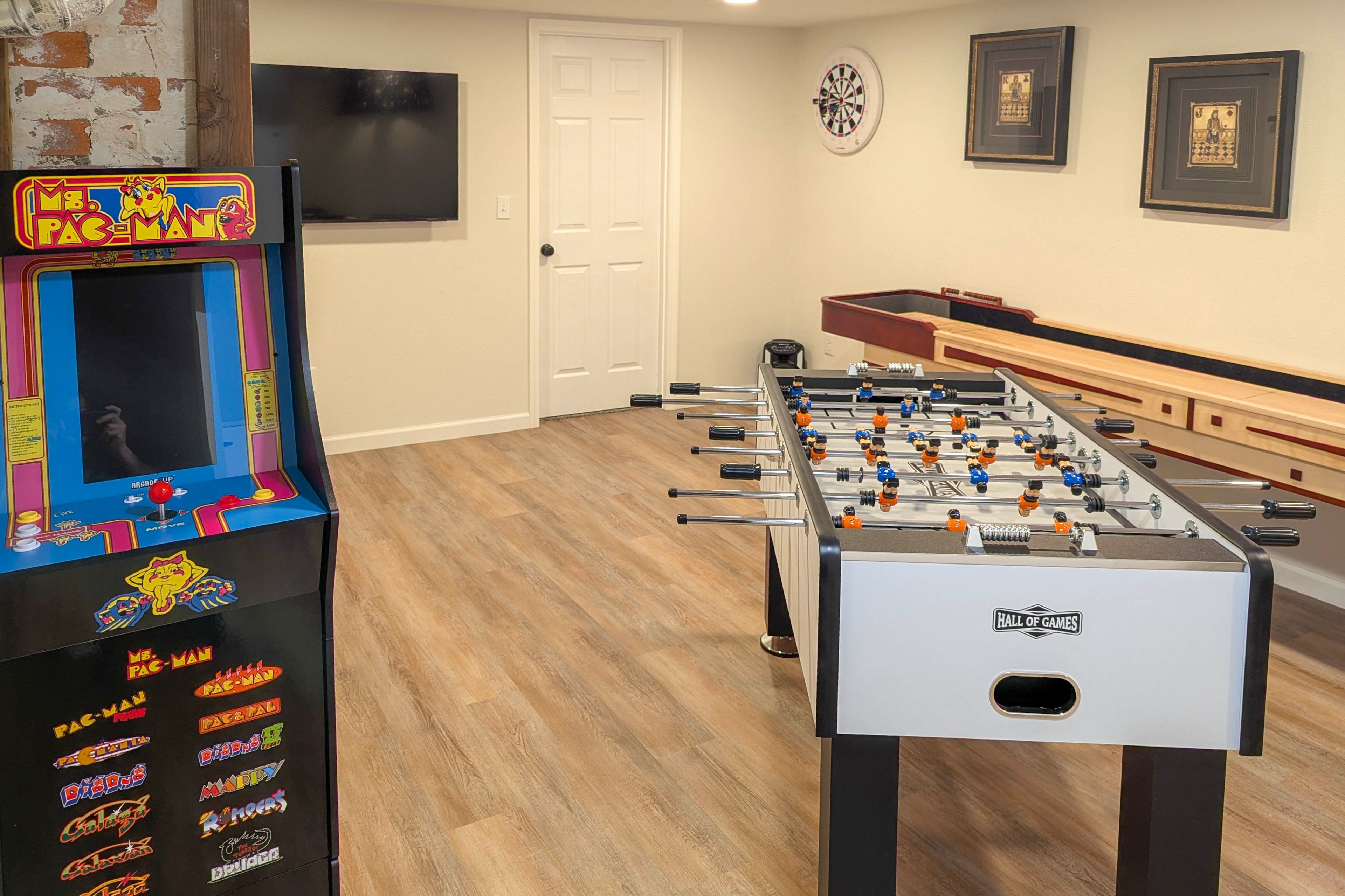 Game Room | Shuffleboard Table | Basement