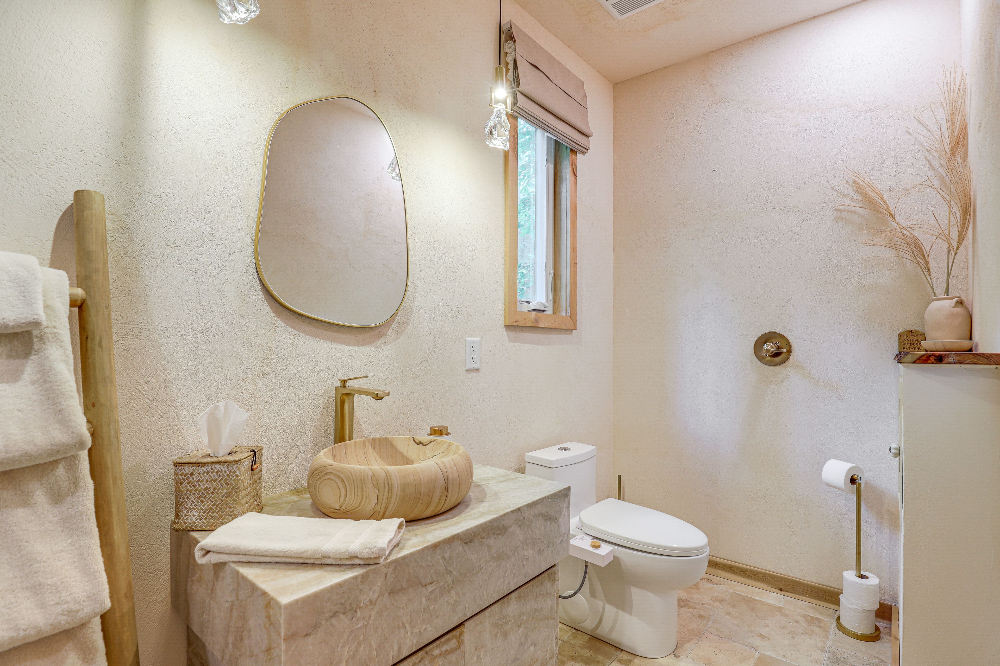 Full Bath | Towels | Hair Dryer