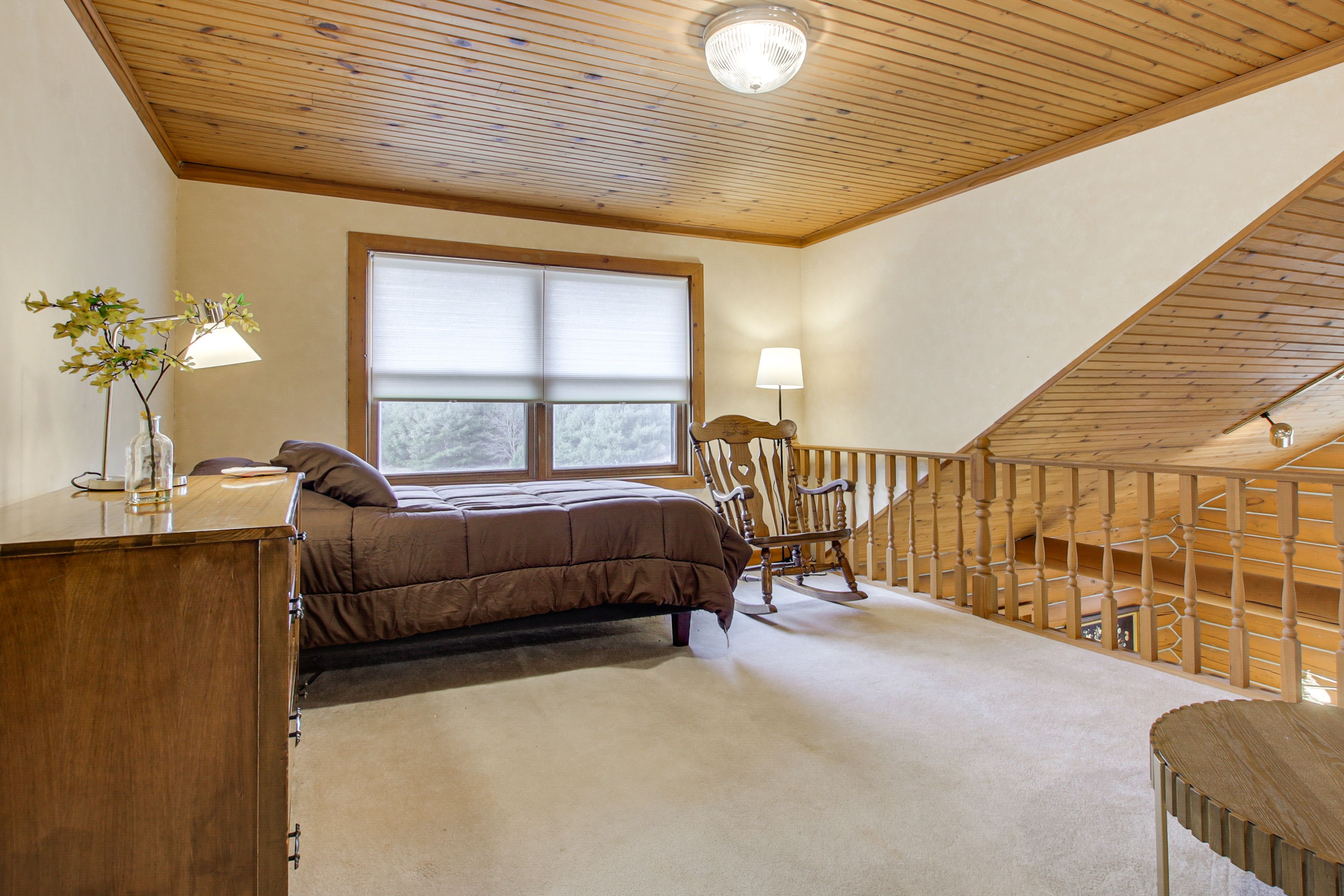 Loft | Twin Bed | Upper Floor