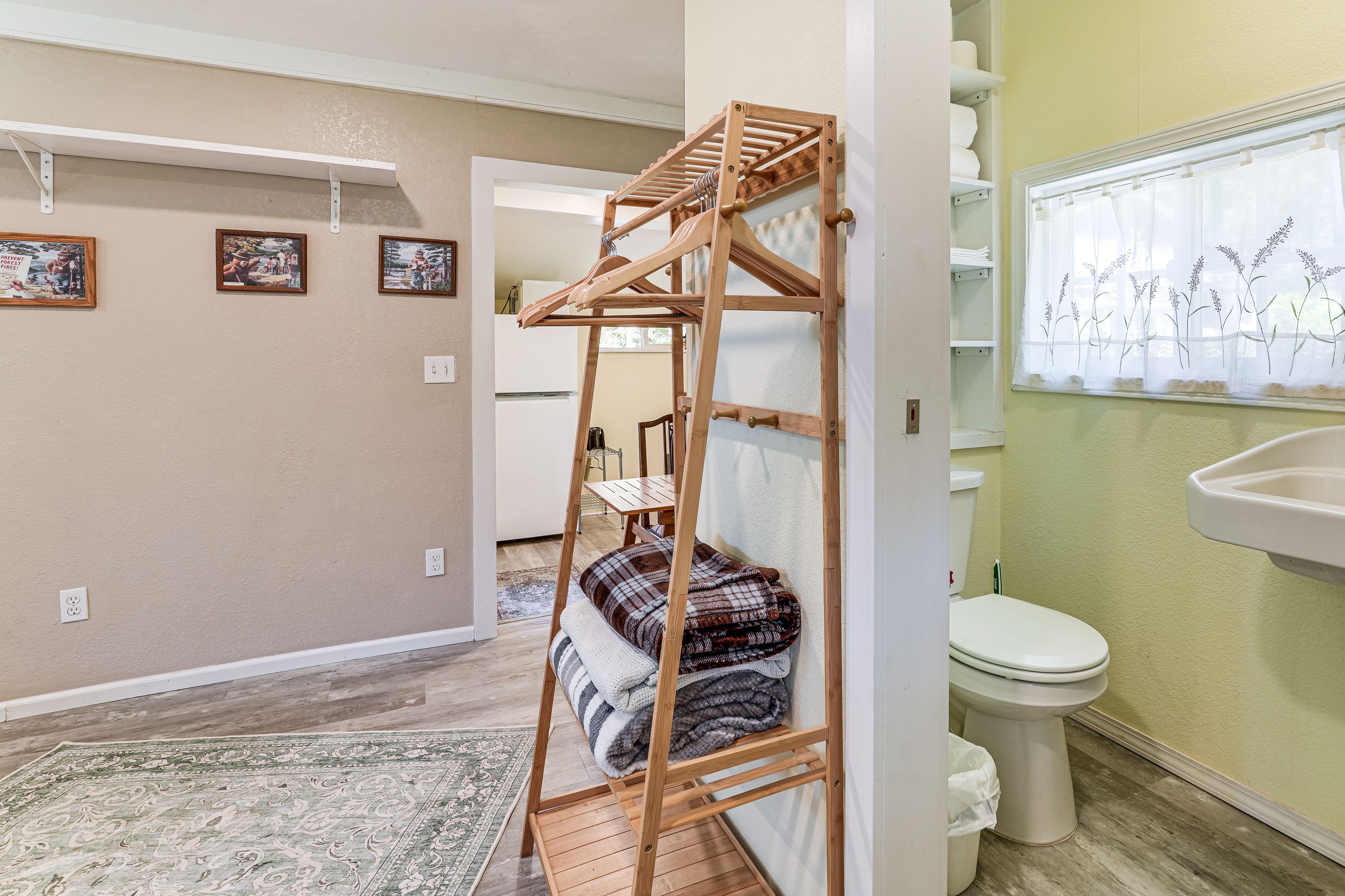Full Bath | Towels | Hair Dryer