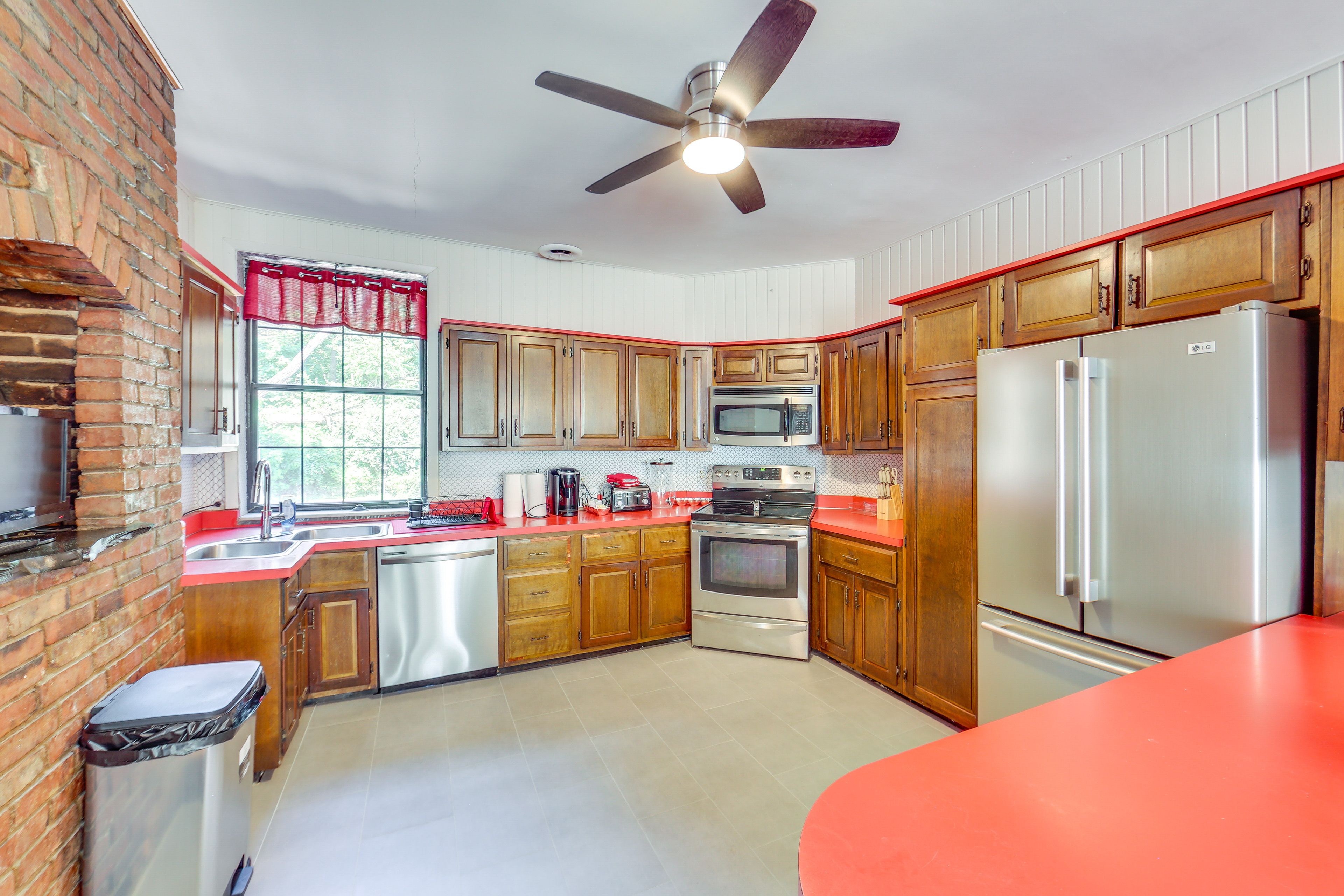 Kitchen | 1st Floor