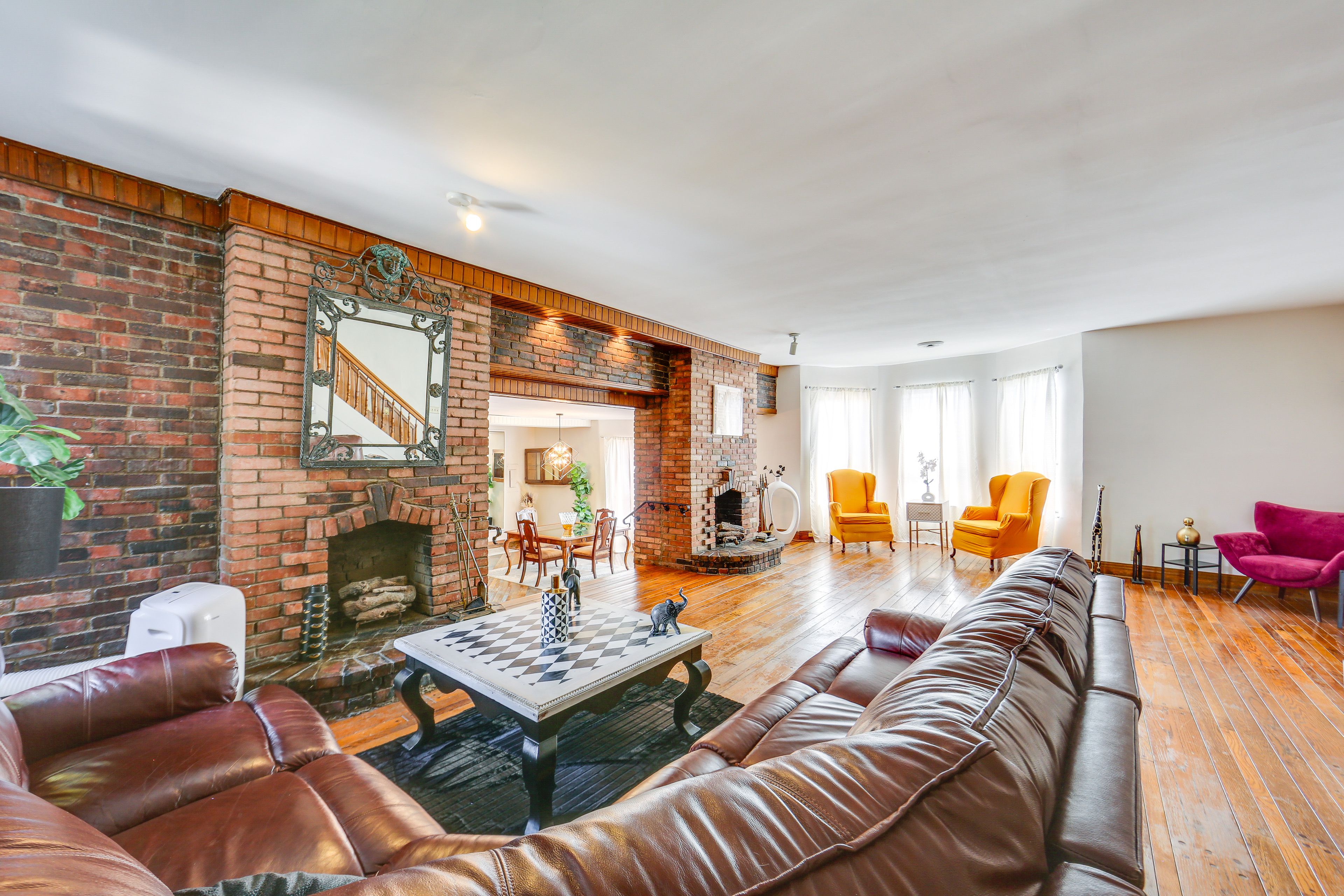 Pittsburgh Vacation Rental | 4BR | 3BA | 3,700 Sq Ft | 5 Steps to Enter