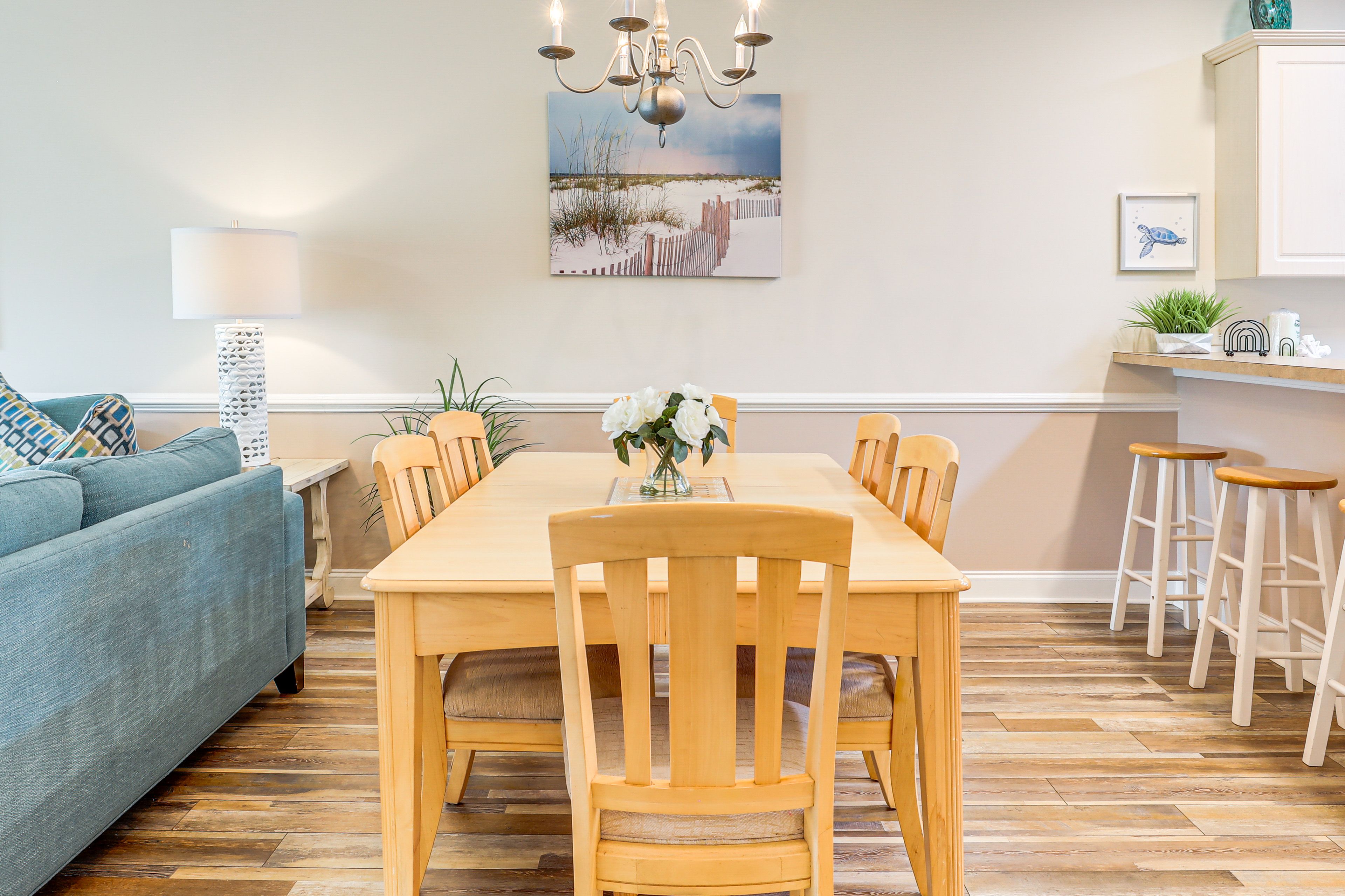 Dining Area | Dishware & Flatware | Central A/C & Heat