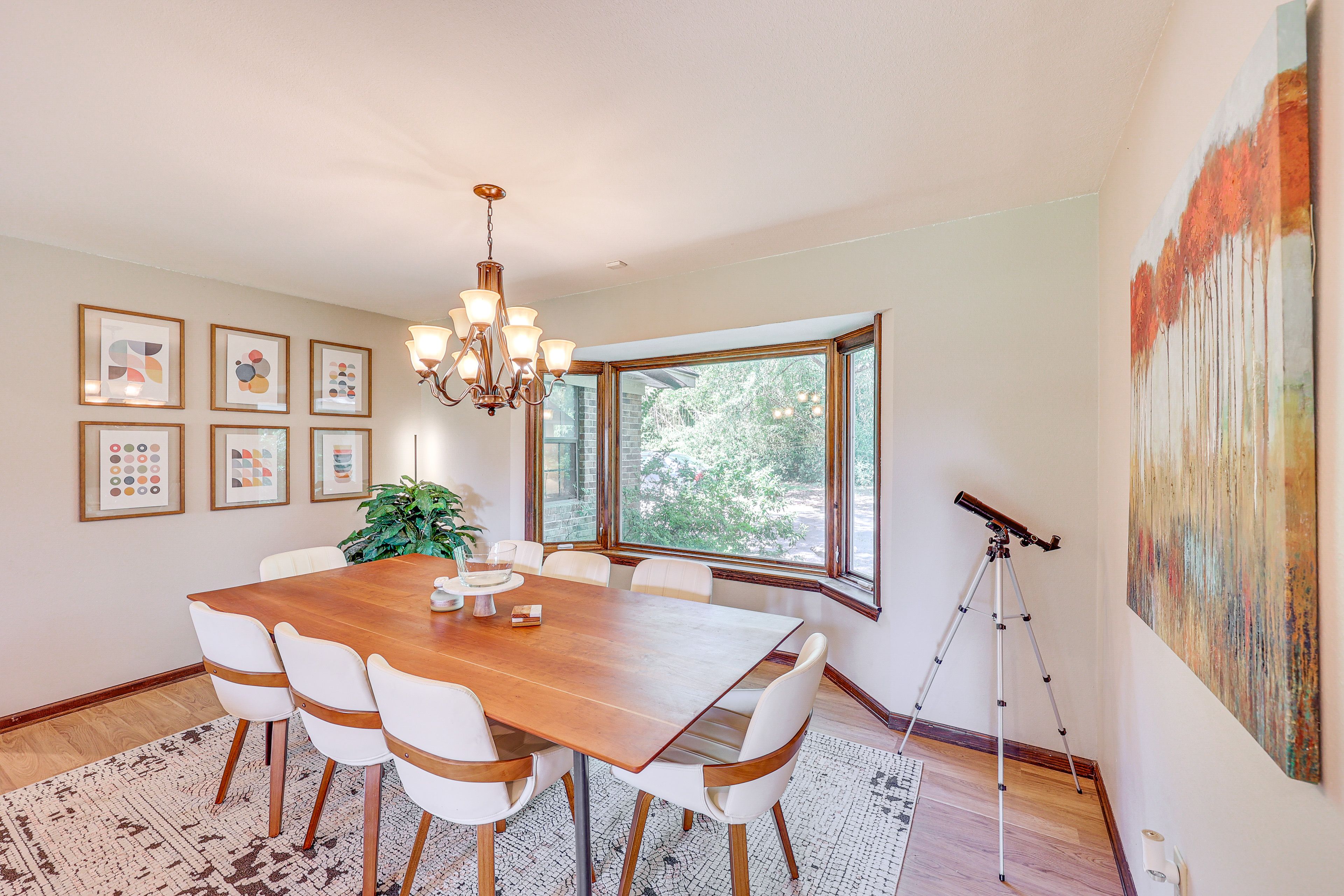 Main Dining Area | Dishware/Flatware Provided | Telescope
