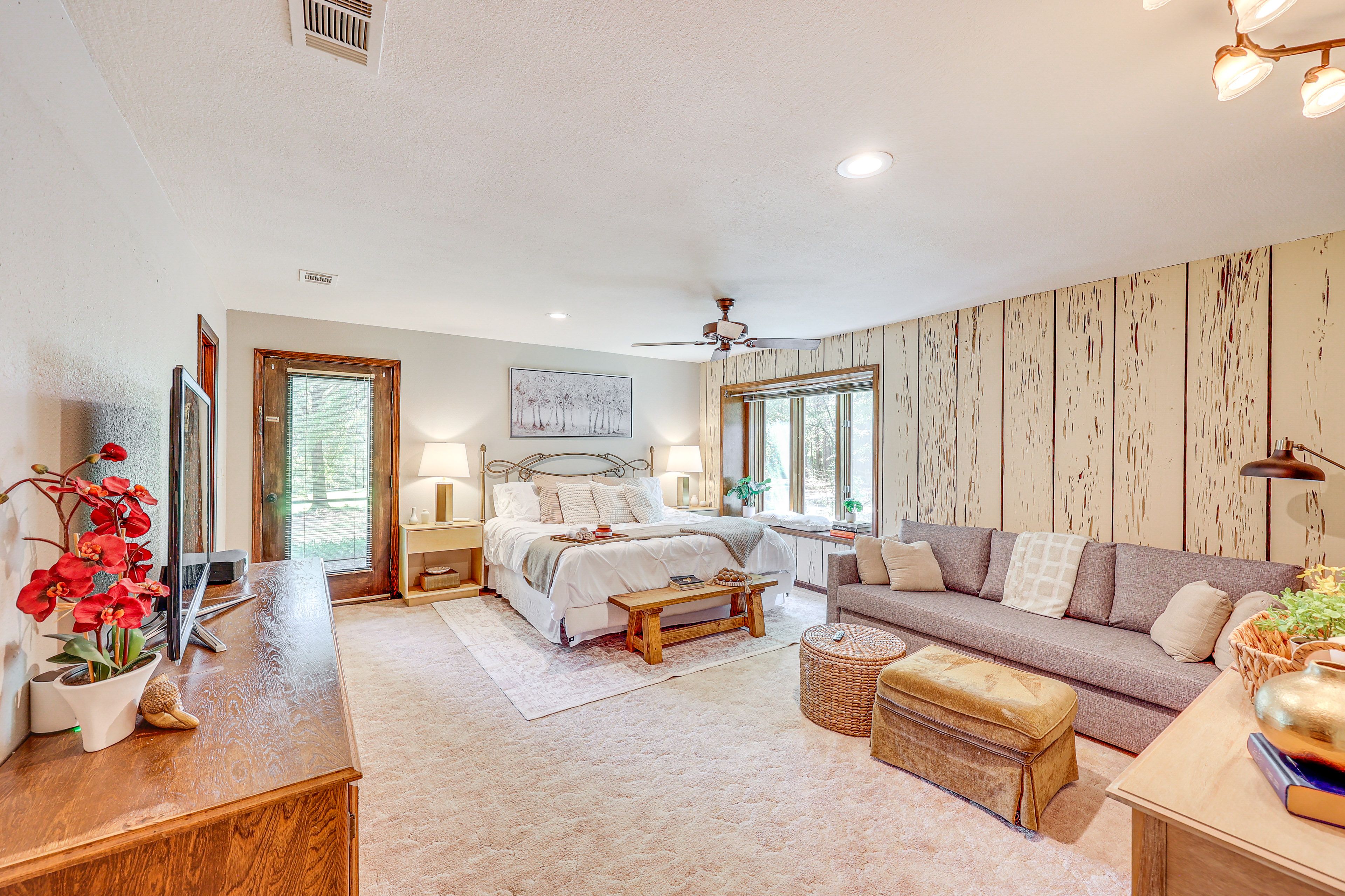 Bedroom Suite 1 | King Bed | Full Sleeper Sofa | Smart TV