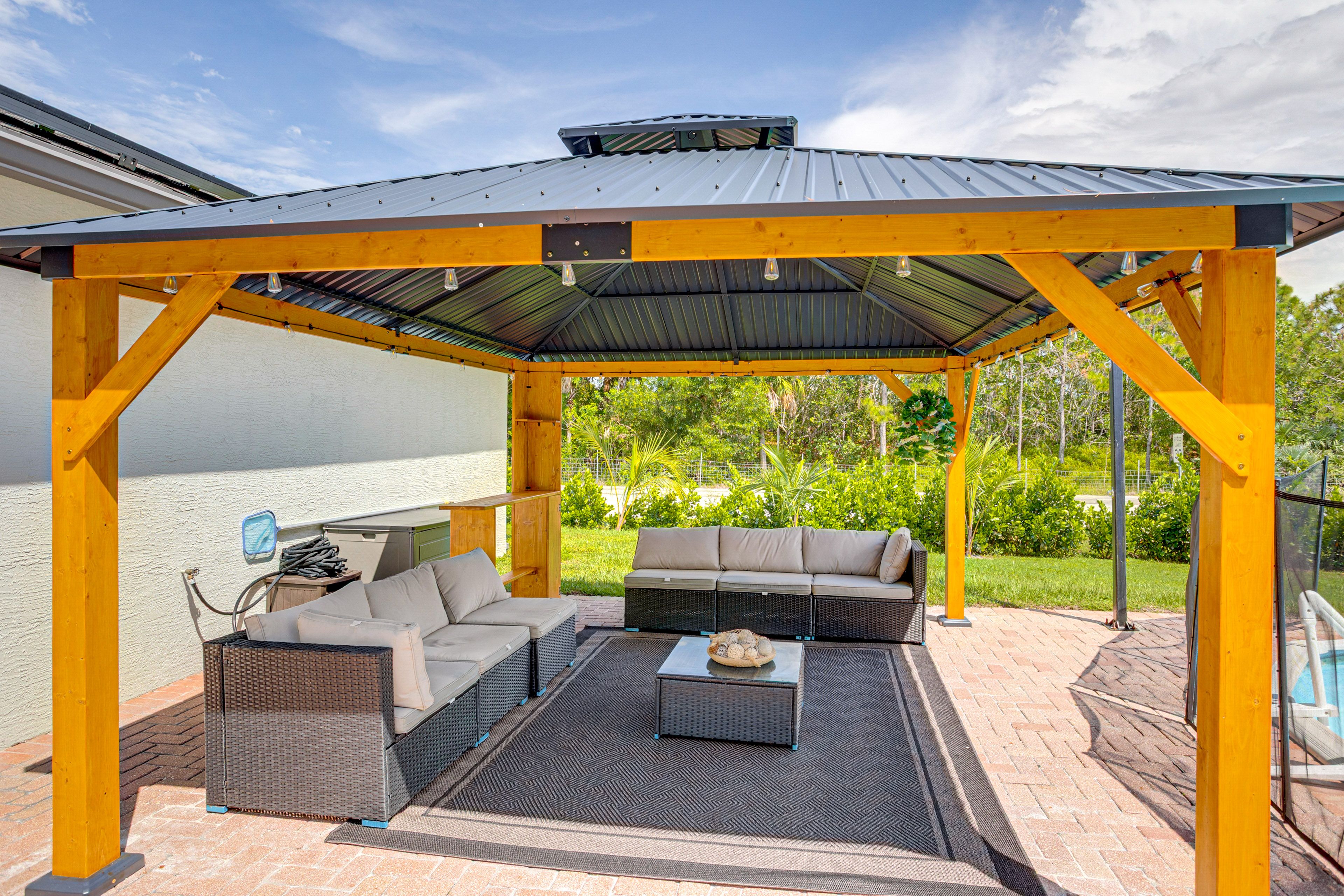 Additional Patio Area | Gazebo | Outdoor Seating