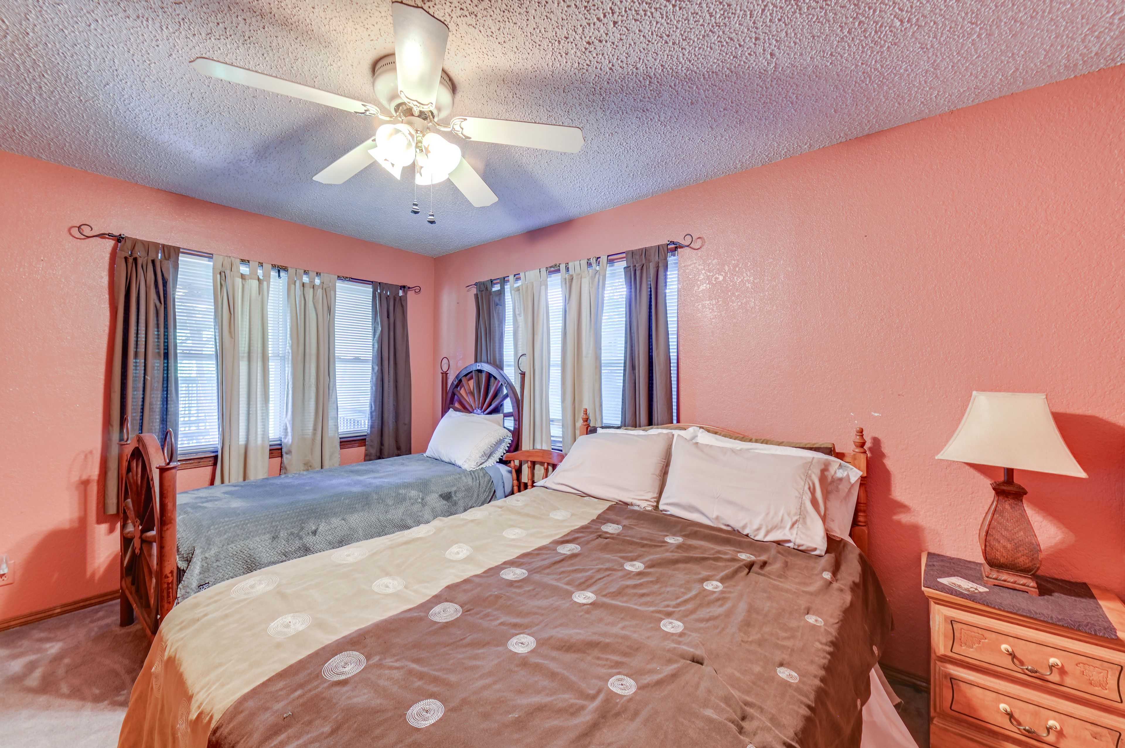 Bedroom 2 | Full Bed | Twin Bed