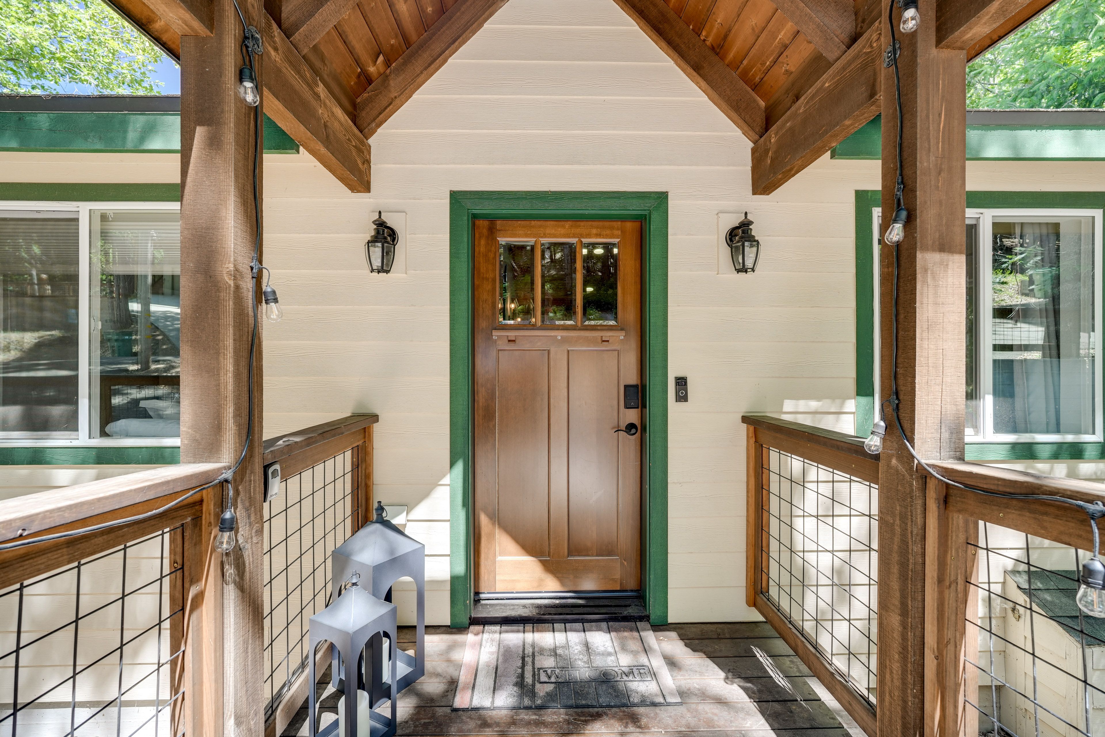 Exterior | Front Entry