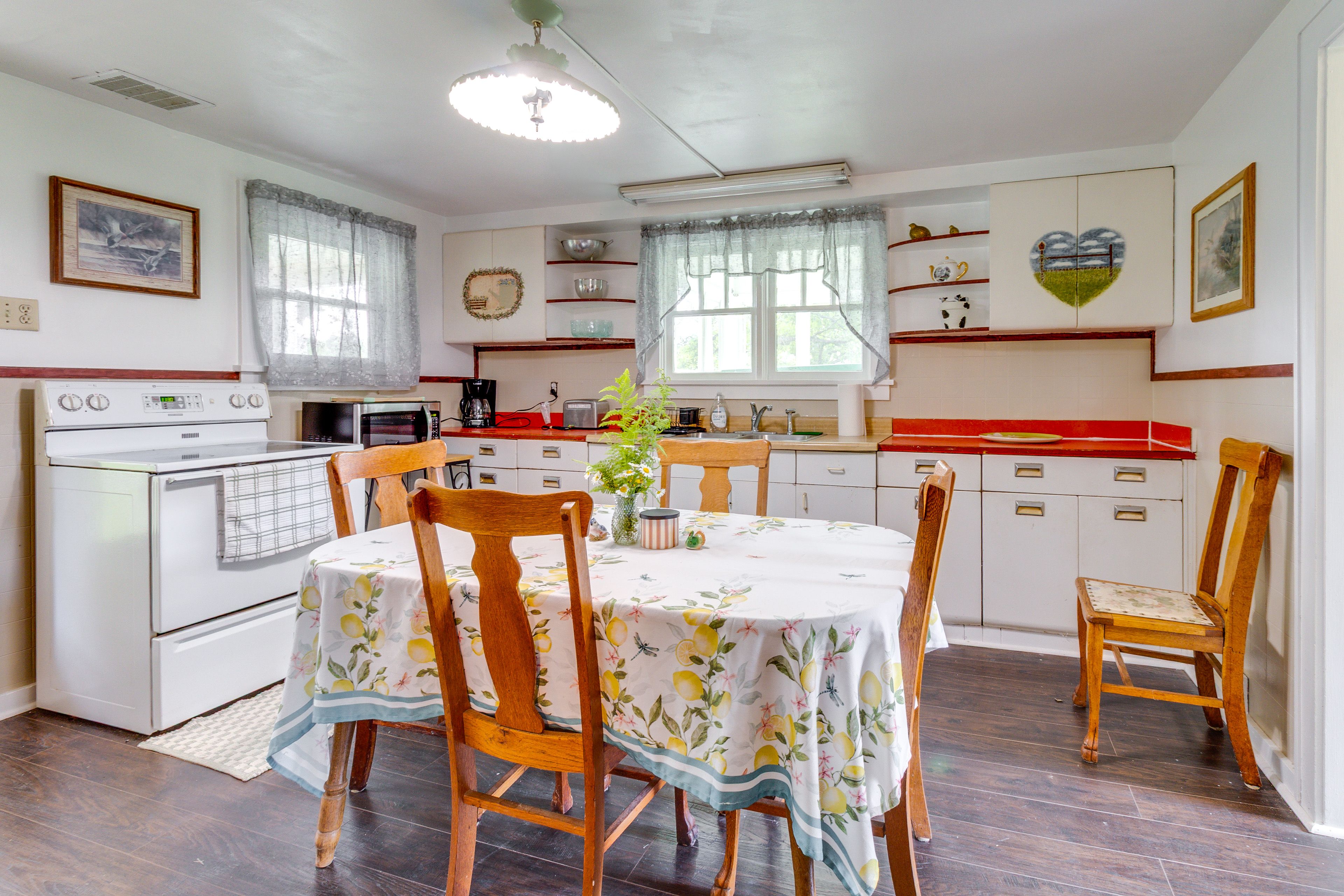 Kitchen | 1st Floor