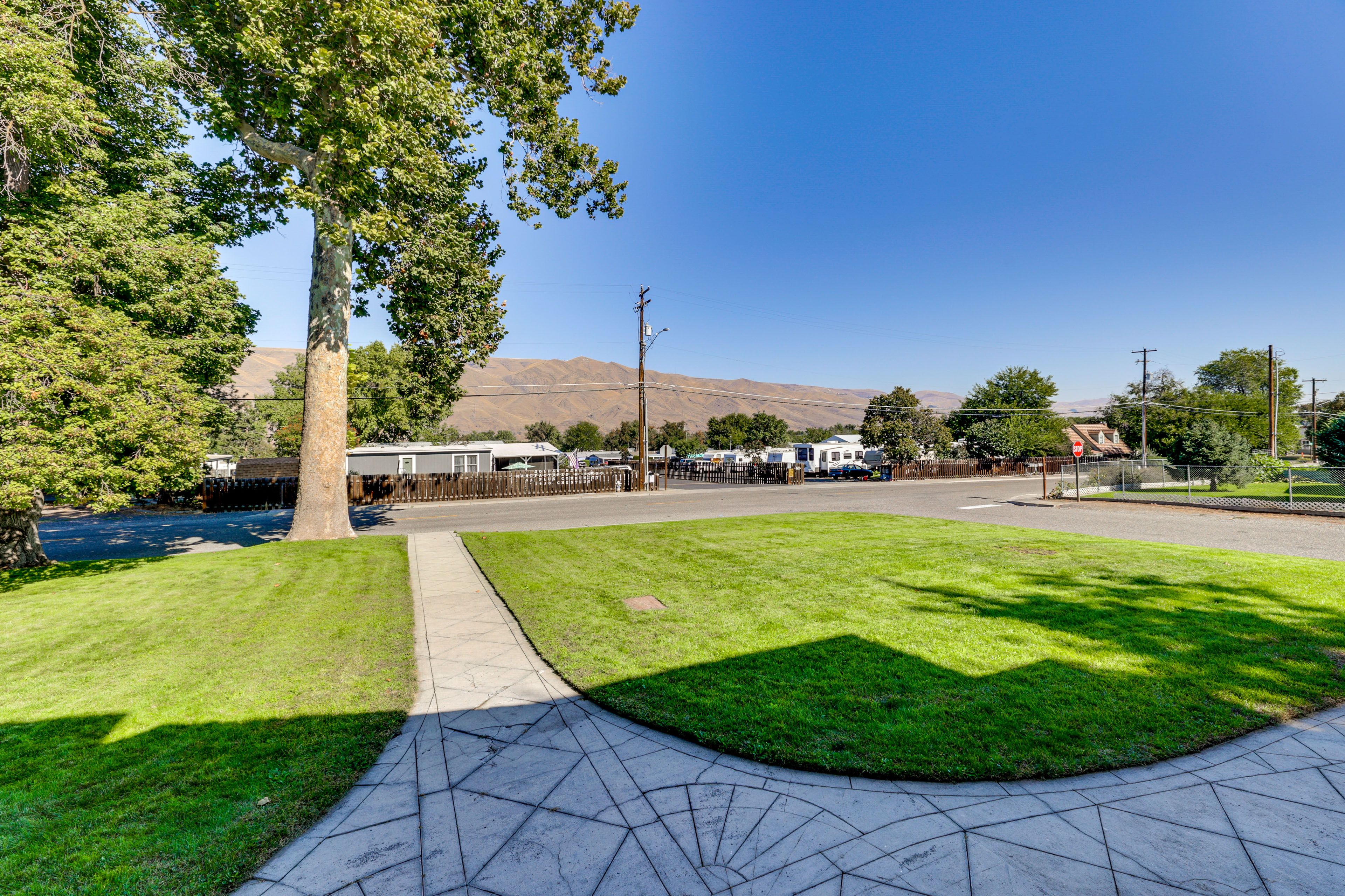 Surrounding Area | Palouse Hills Views