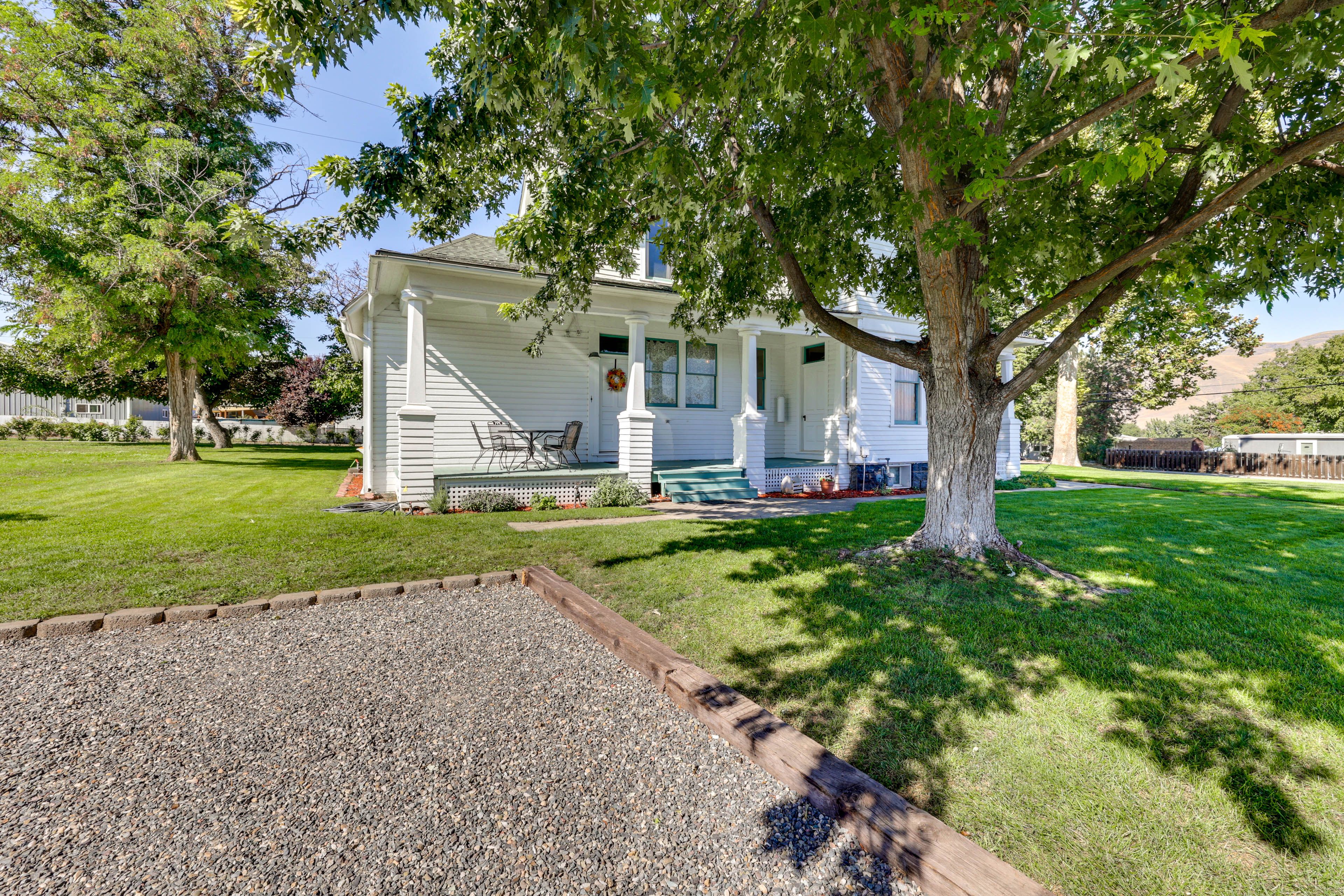 Parking | Driveway (2 Vehicles) | Street Parking