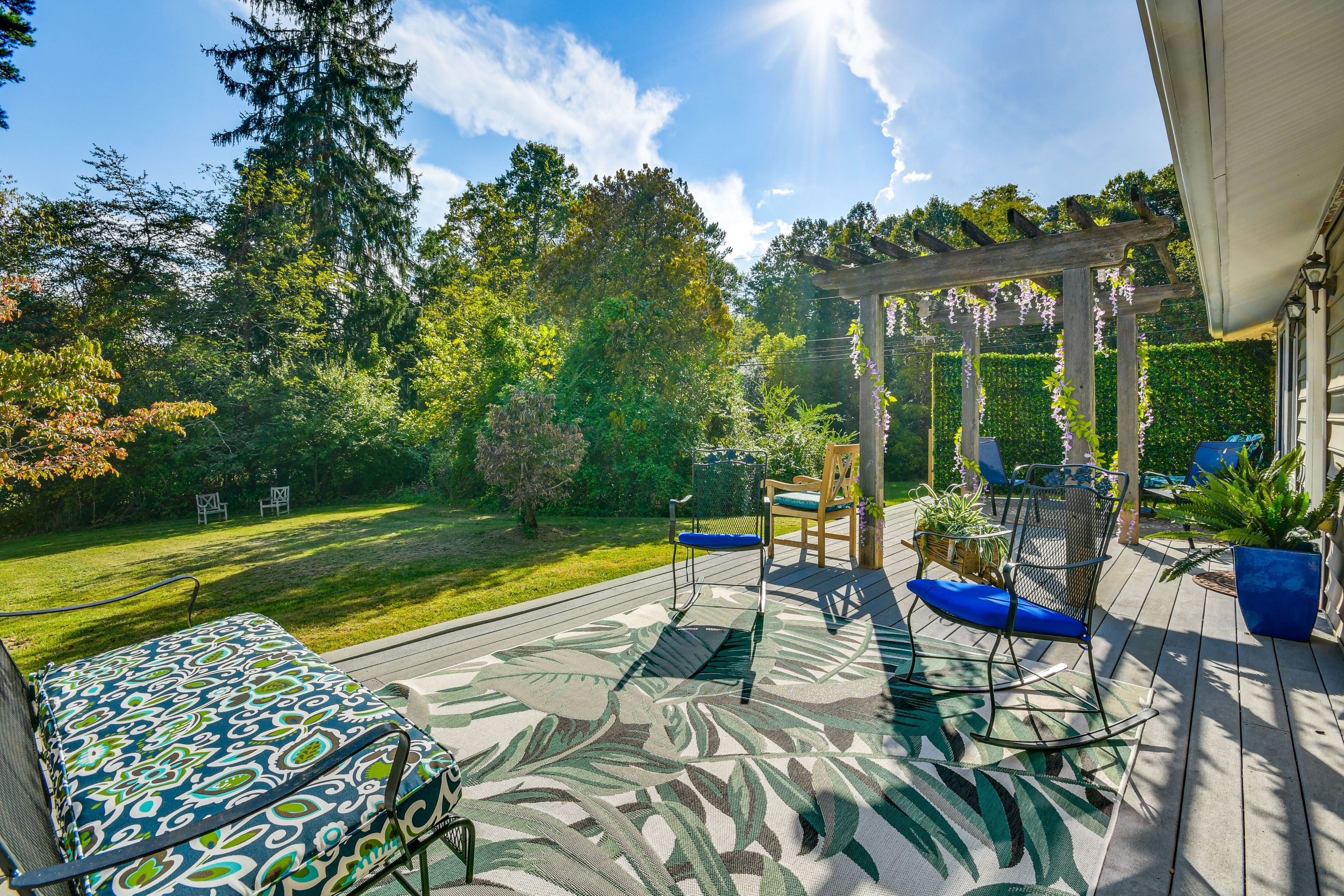 Deck | Seating
