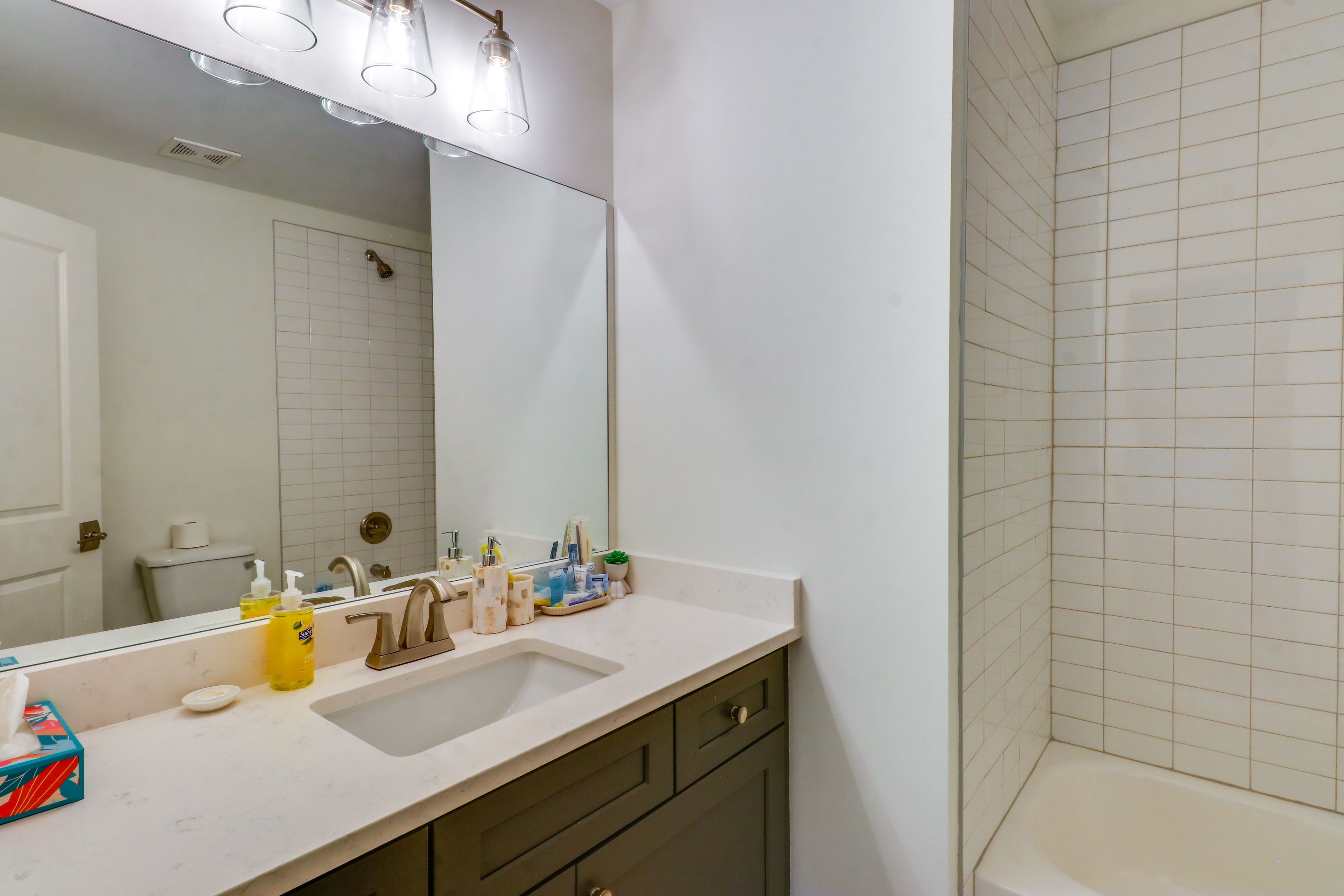 En-Suite Bathroom | 2nd Floor