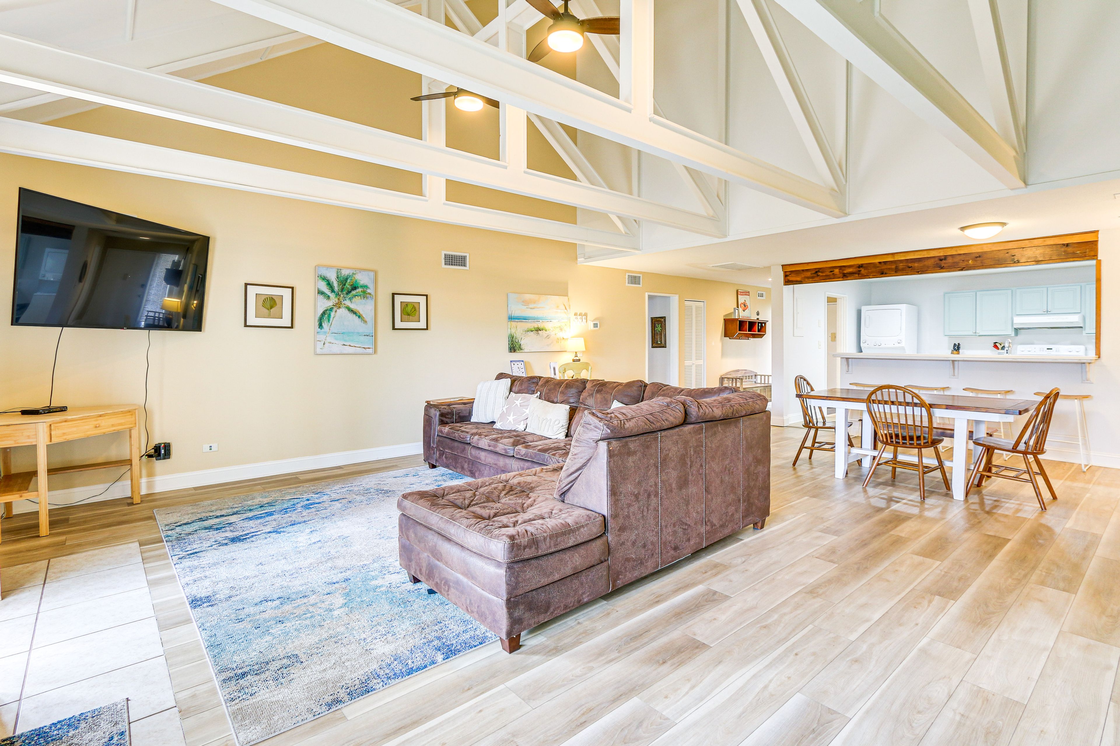 Living Room | Central A/C | Free WiFi