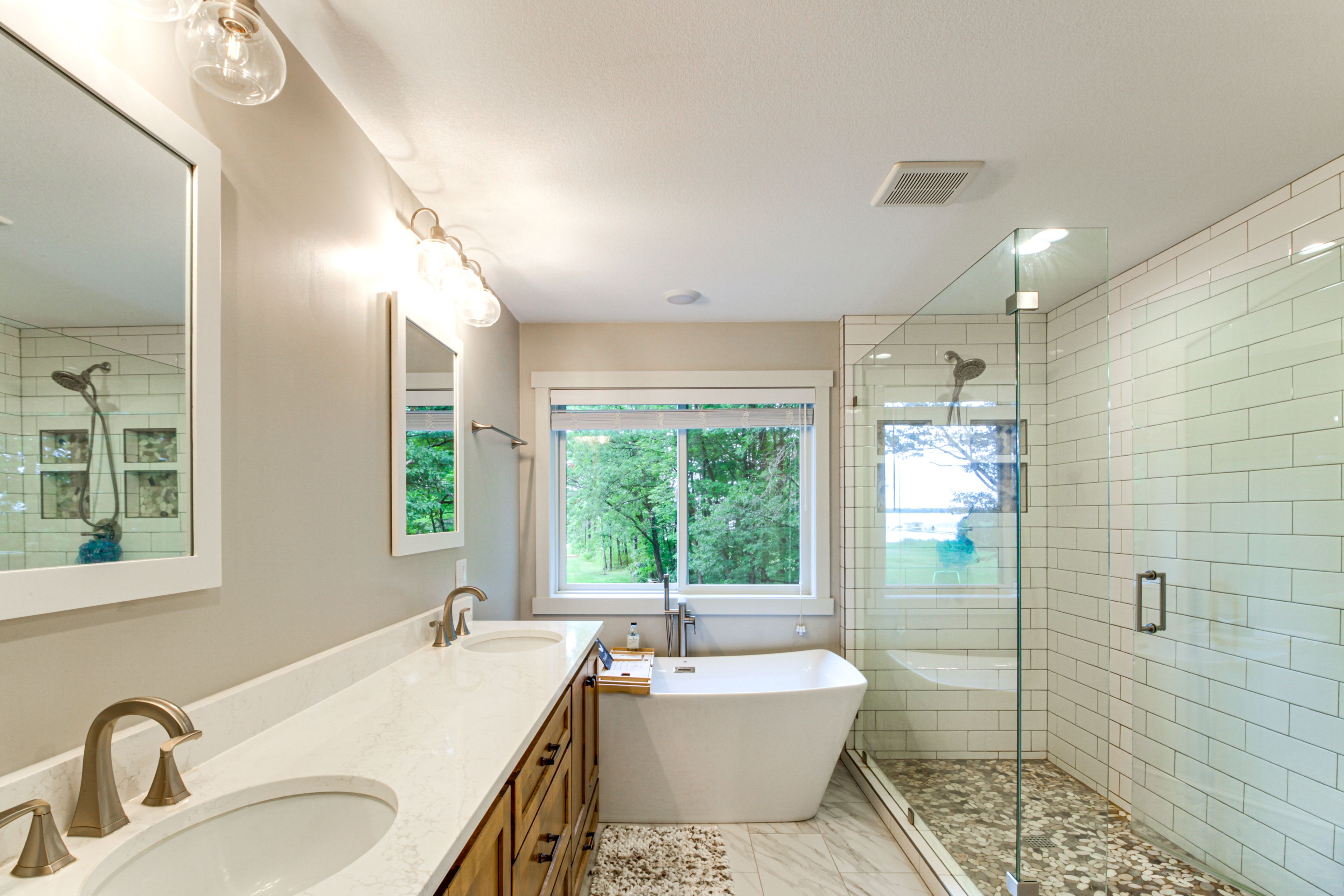 En-Suite Bathroom | Main Level