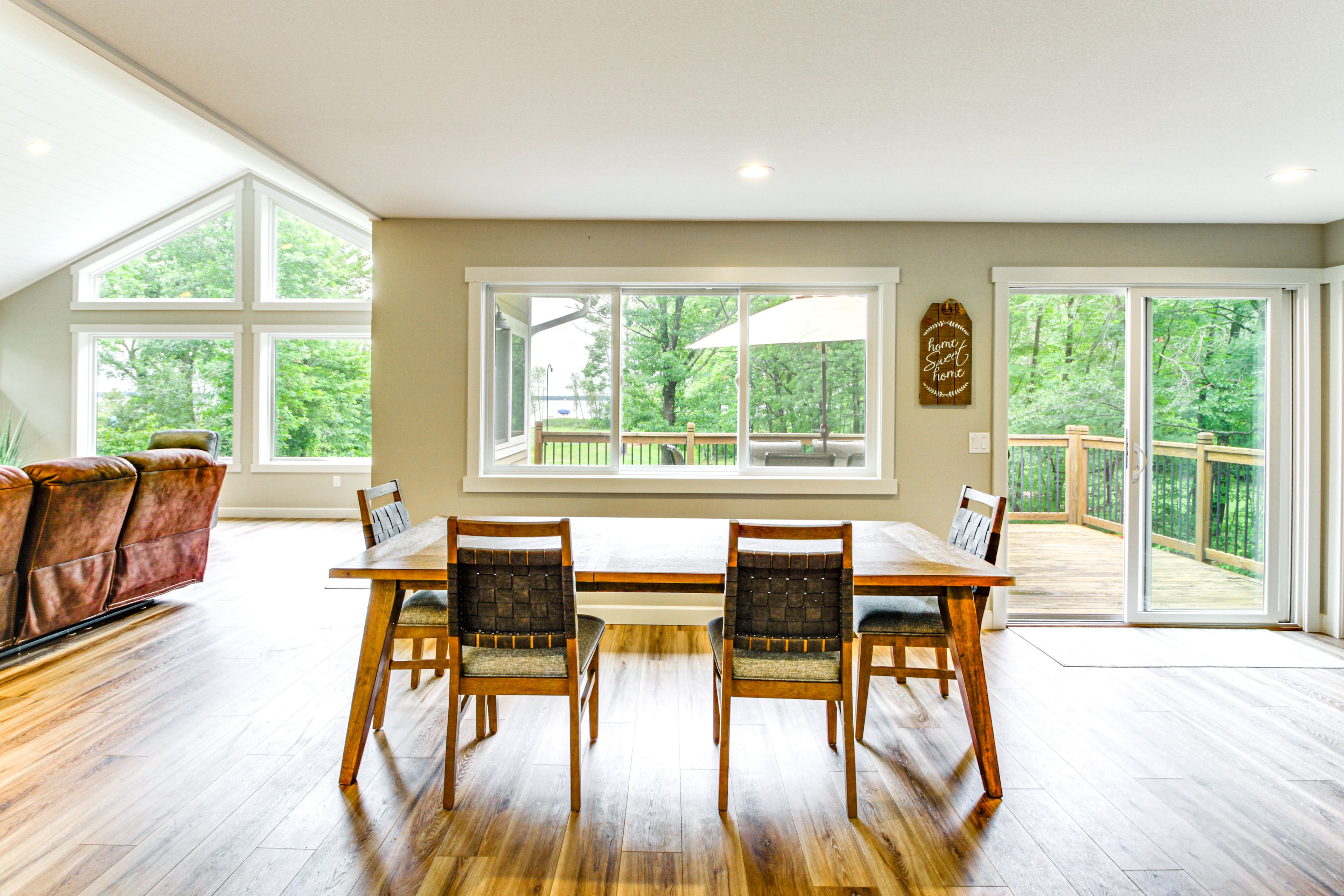 Dining Area | Dishware/Flatware Provided | Main Level