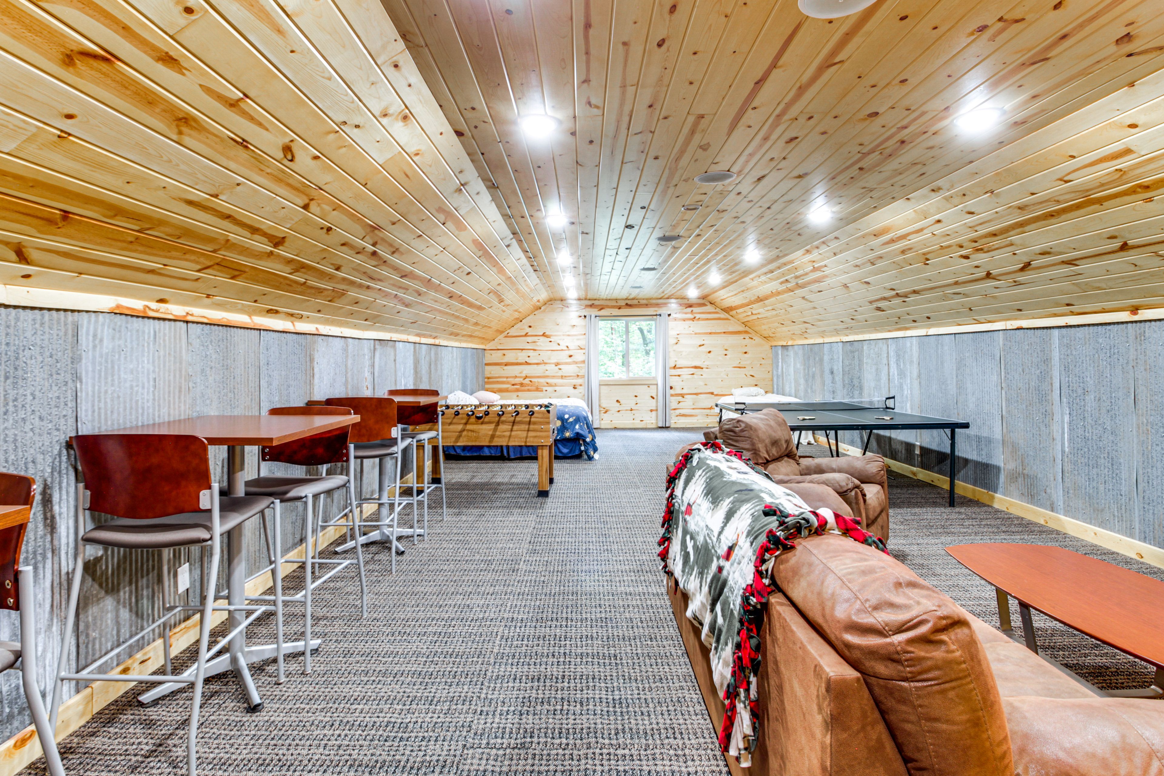 Bedroom 6 (Guest House) | 3 Twin Beds | Full Sleeper Sofa | Upper Level
