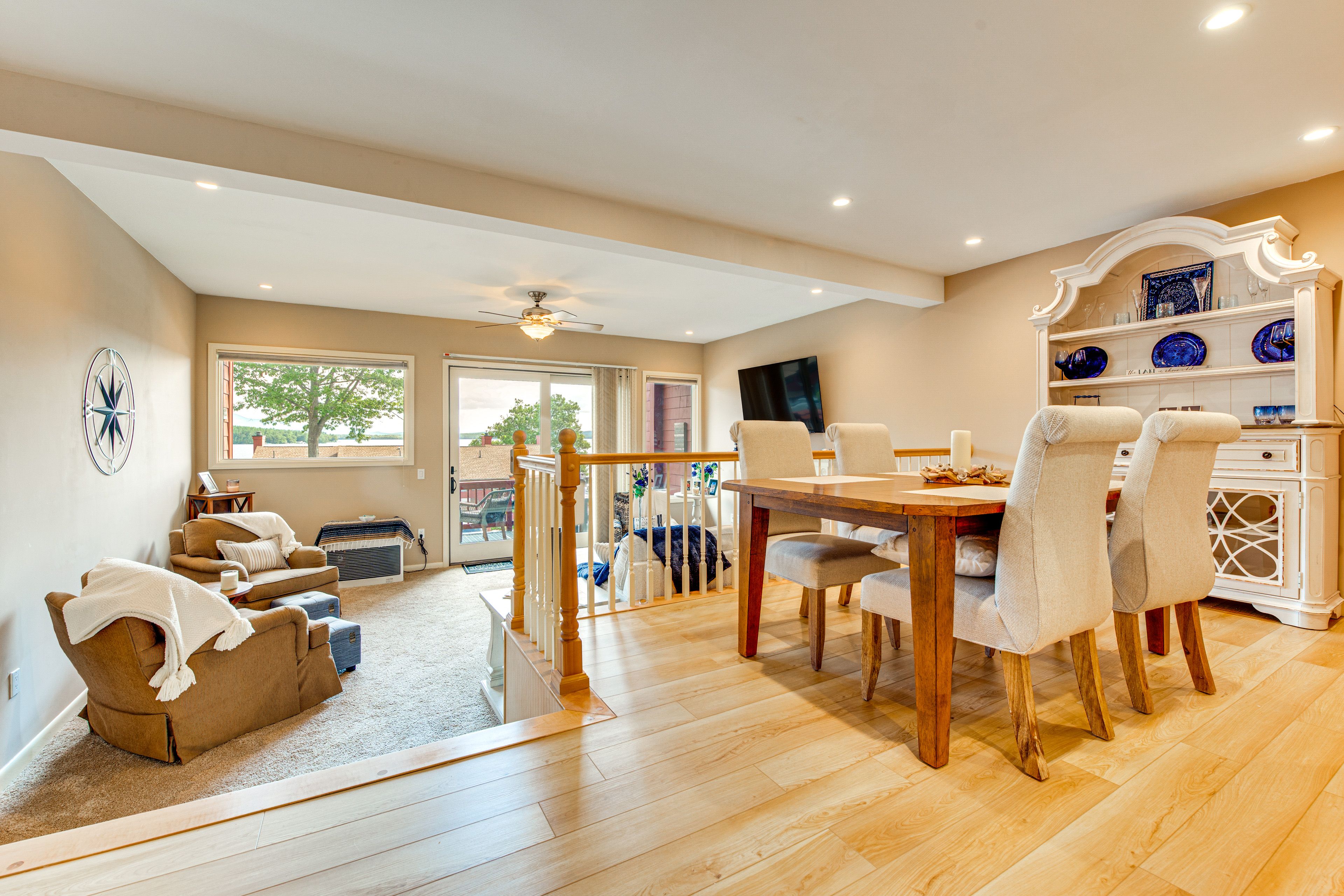 Dining Area | Central A/C & Heating | Lake Views