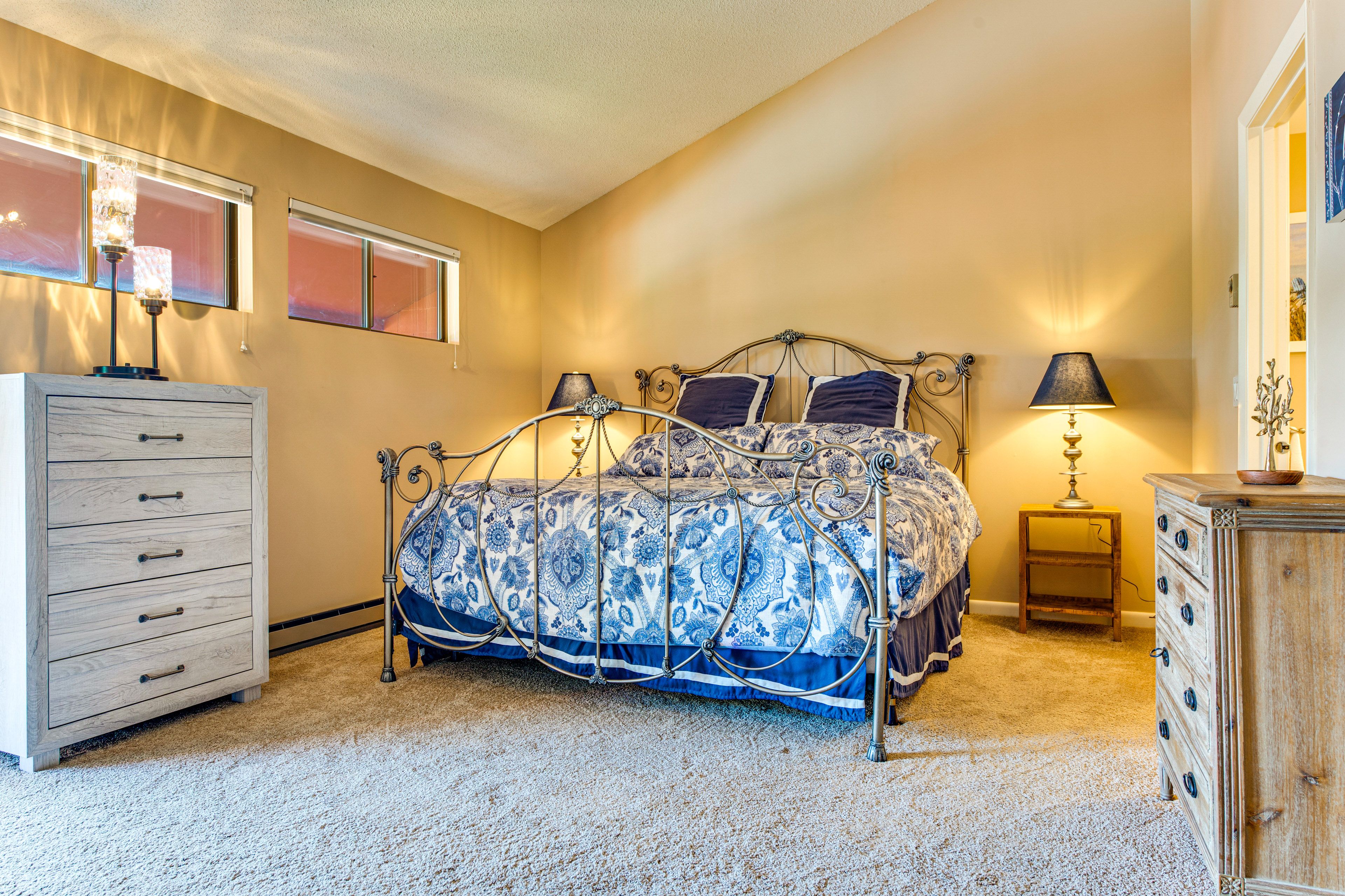 Bedroom 1 | 2nd Floor | King Bed | 55" Smart TV | Stationary Exercise Bike