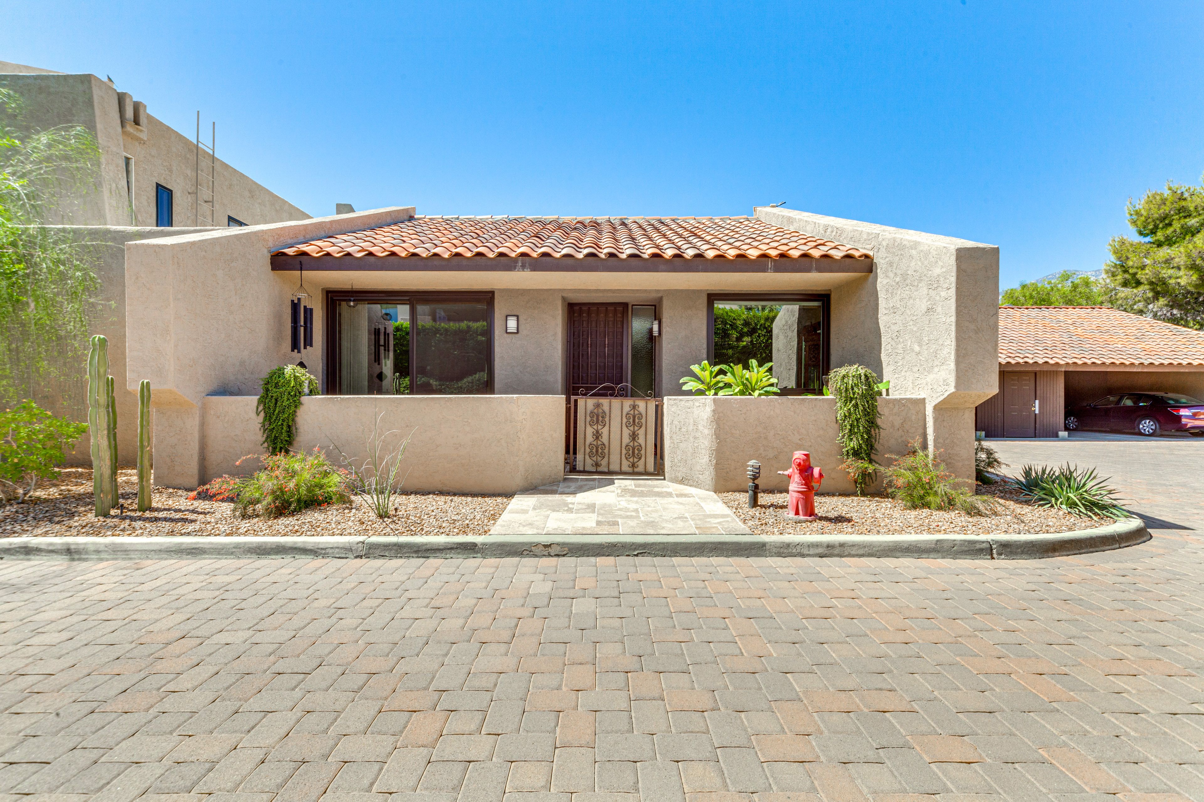 Front Exterior | Garage (1 Vehicle) | Street Parking