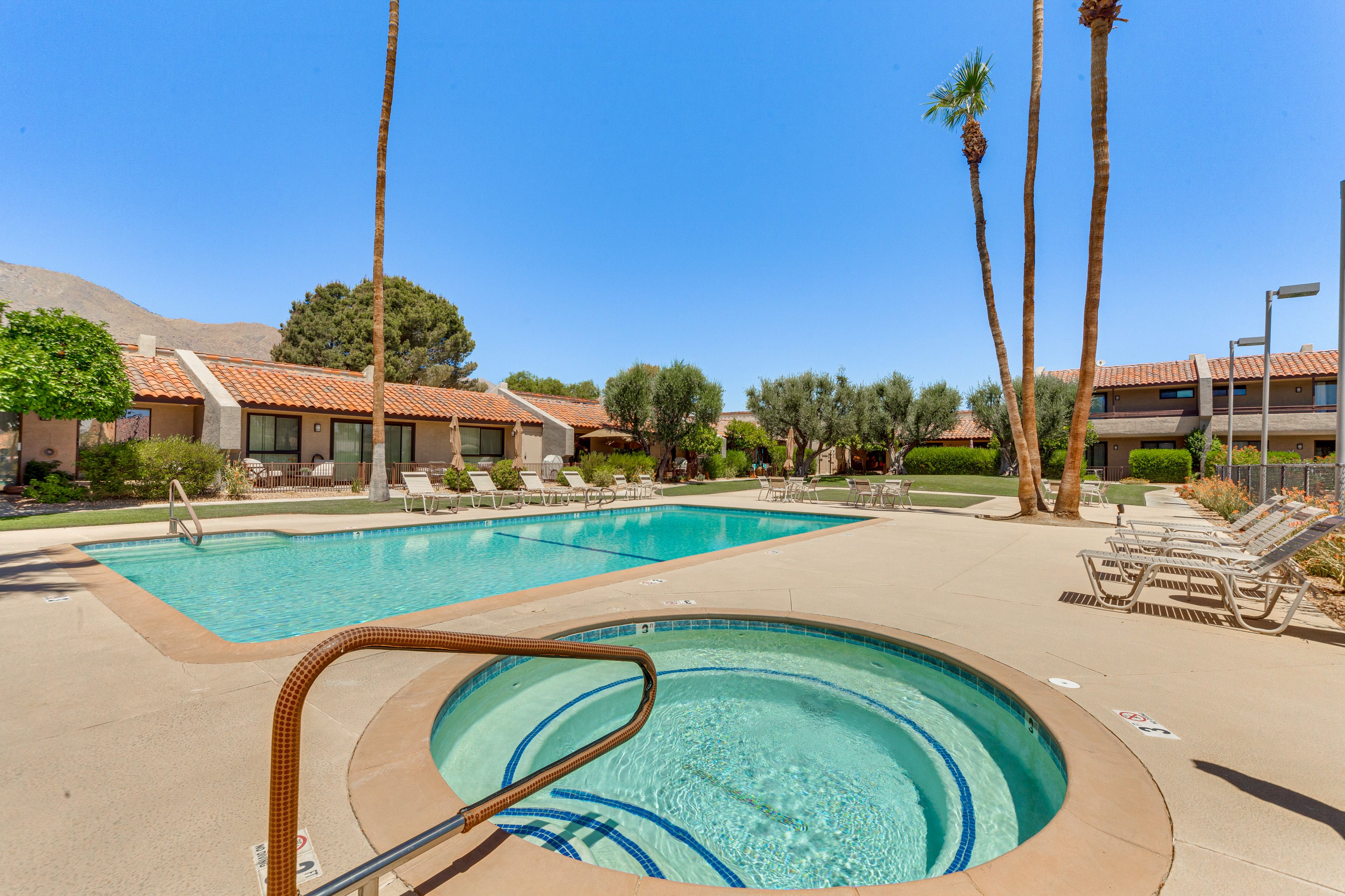 Center Court Club | Community Amenities