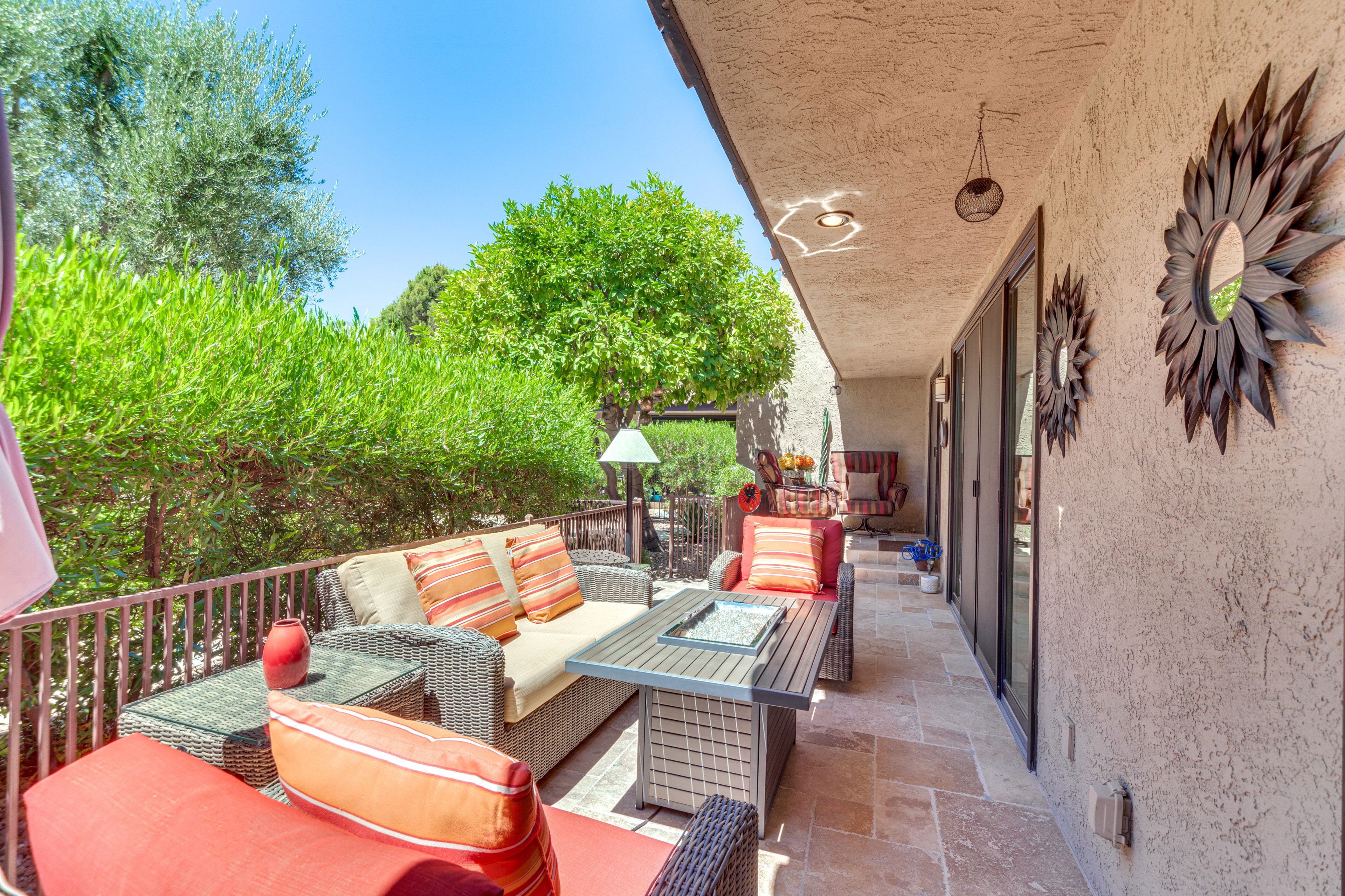 Back Patio | Fire Table