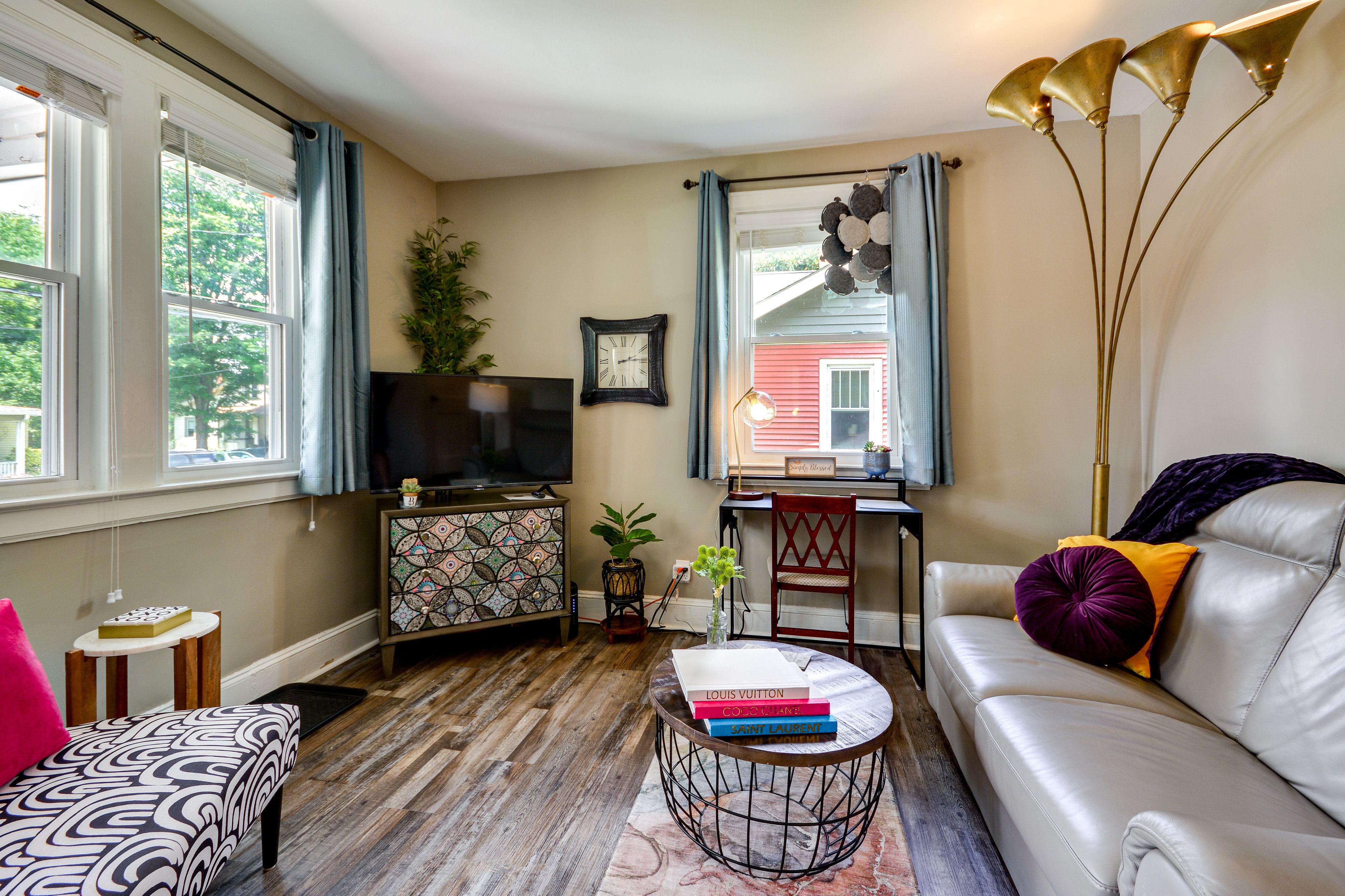 Living Room | Desk Workspace | Central A/C & Heating
