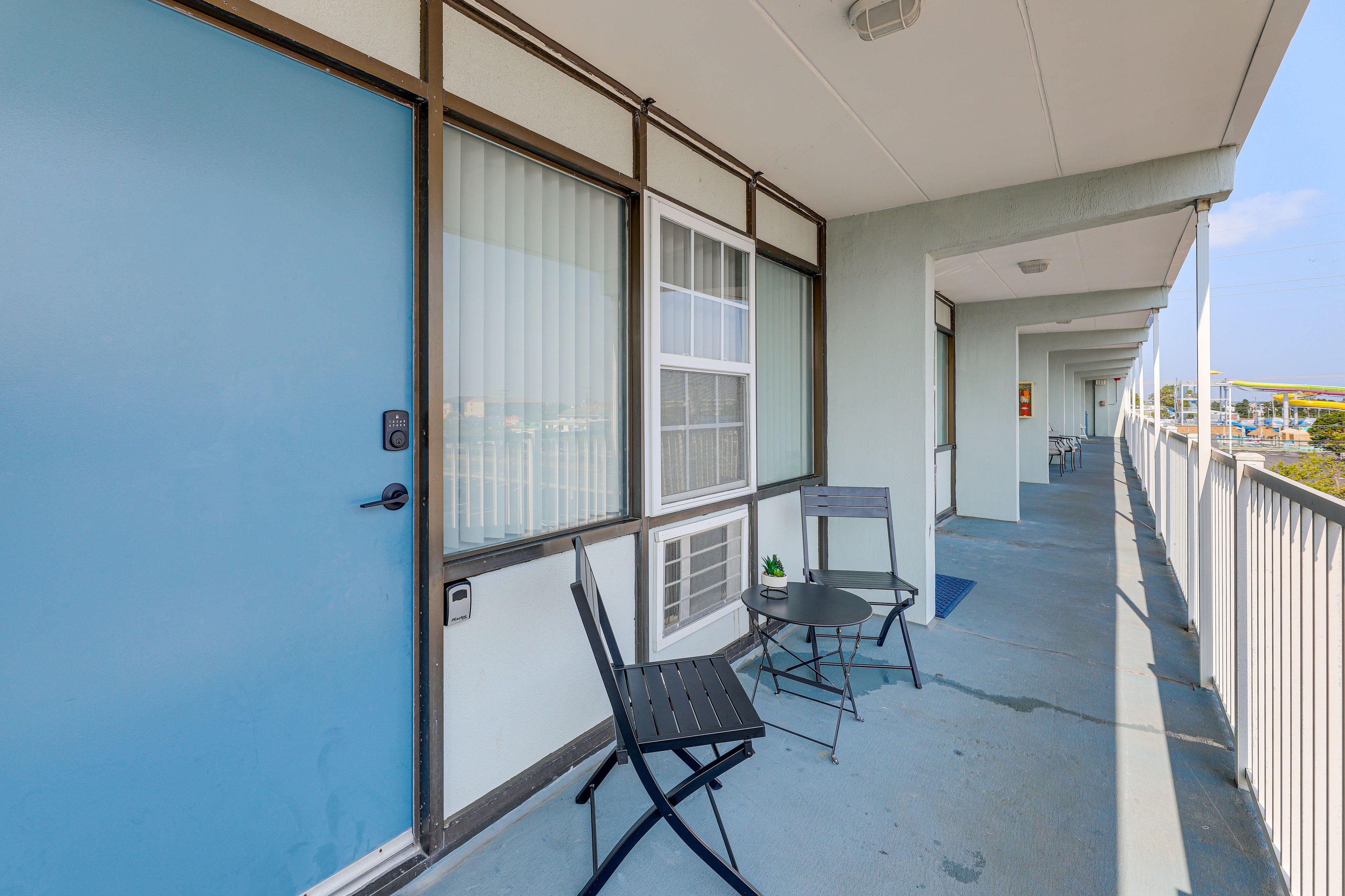 Unit Entry | Shared Balcony Space