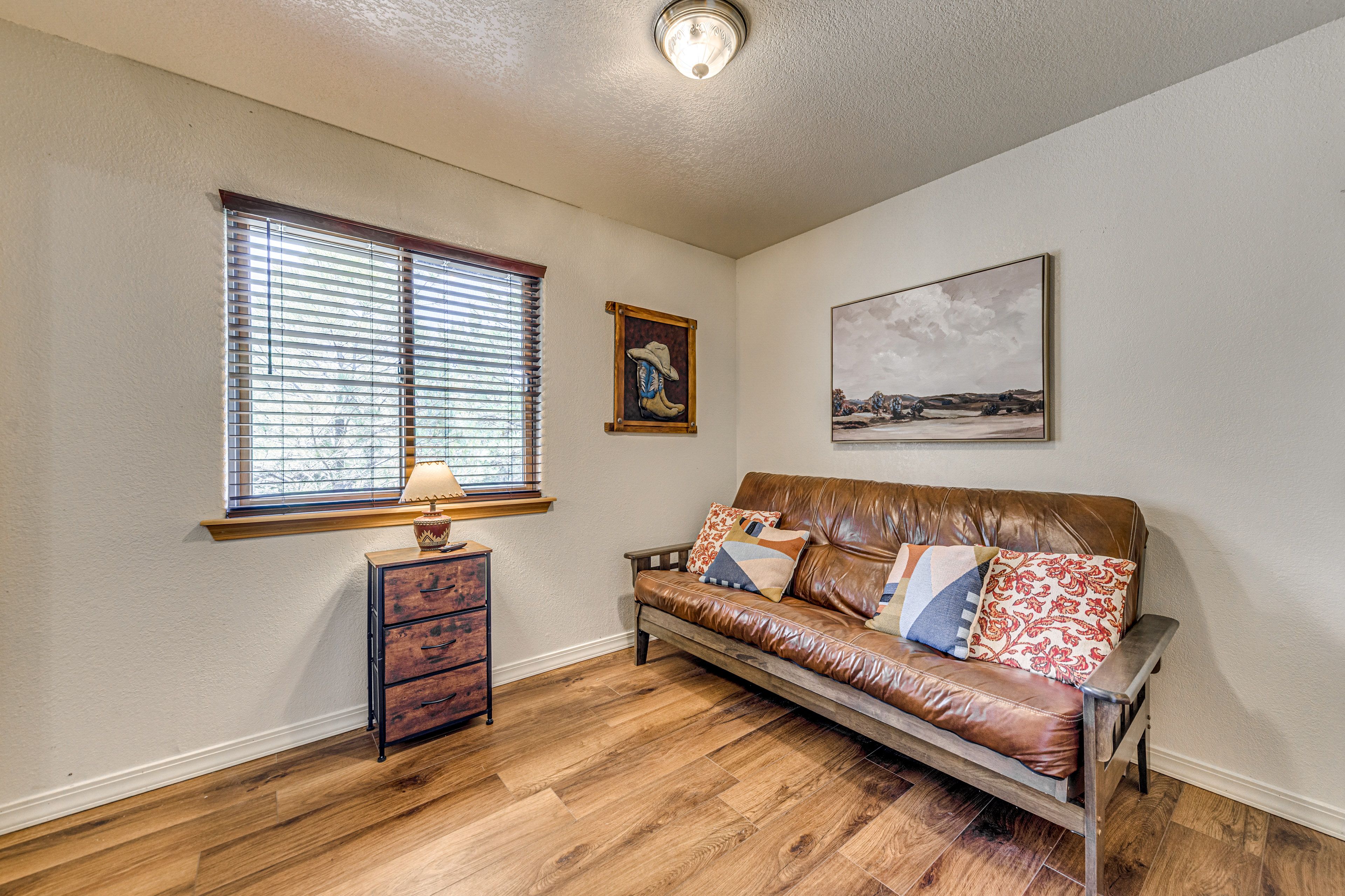Bedroom 3 | Queen Futon