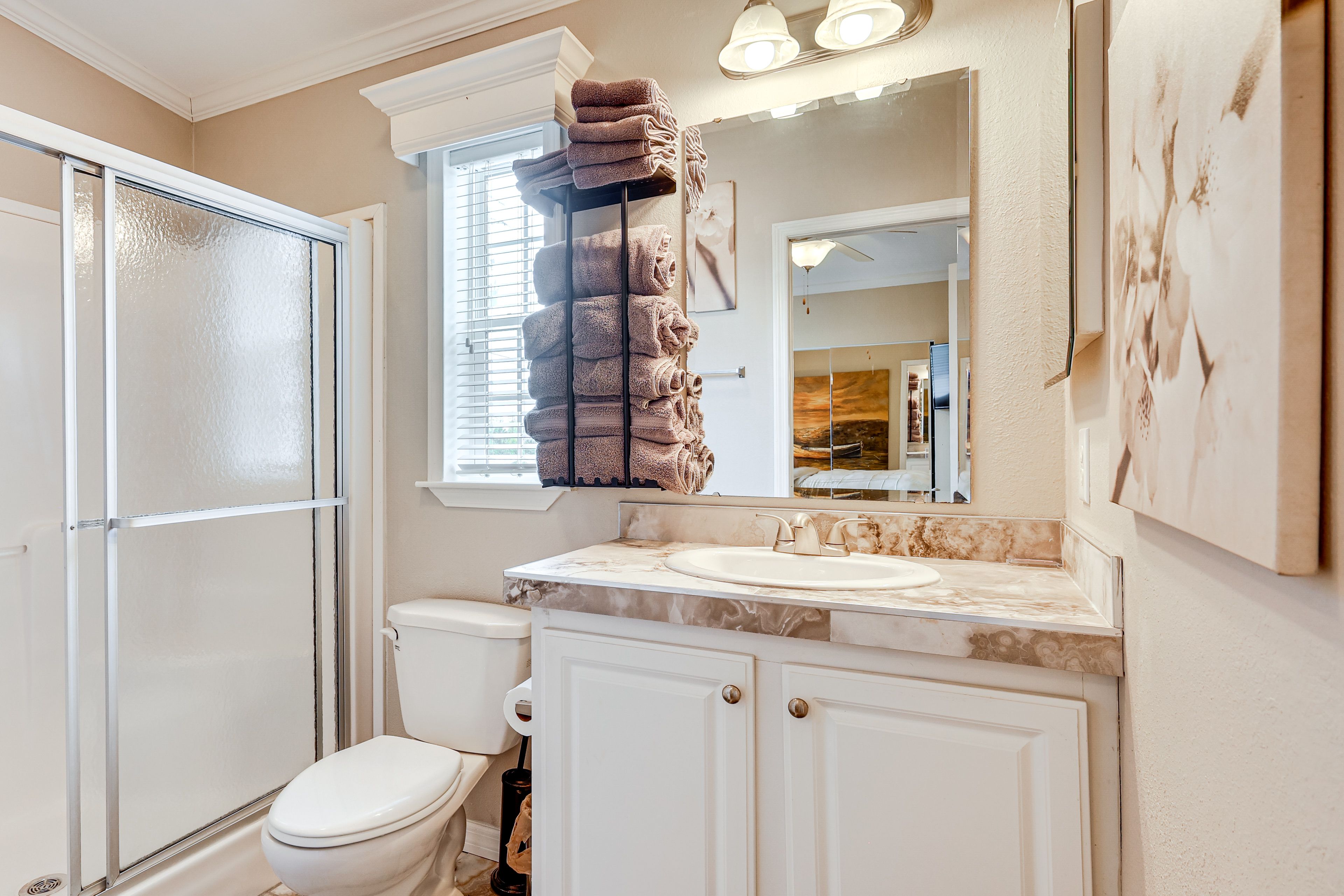 En-Suite Bathroom | Towels & Linens Provided
