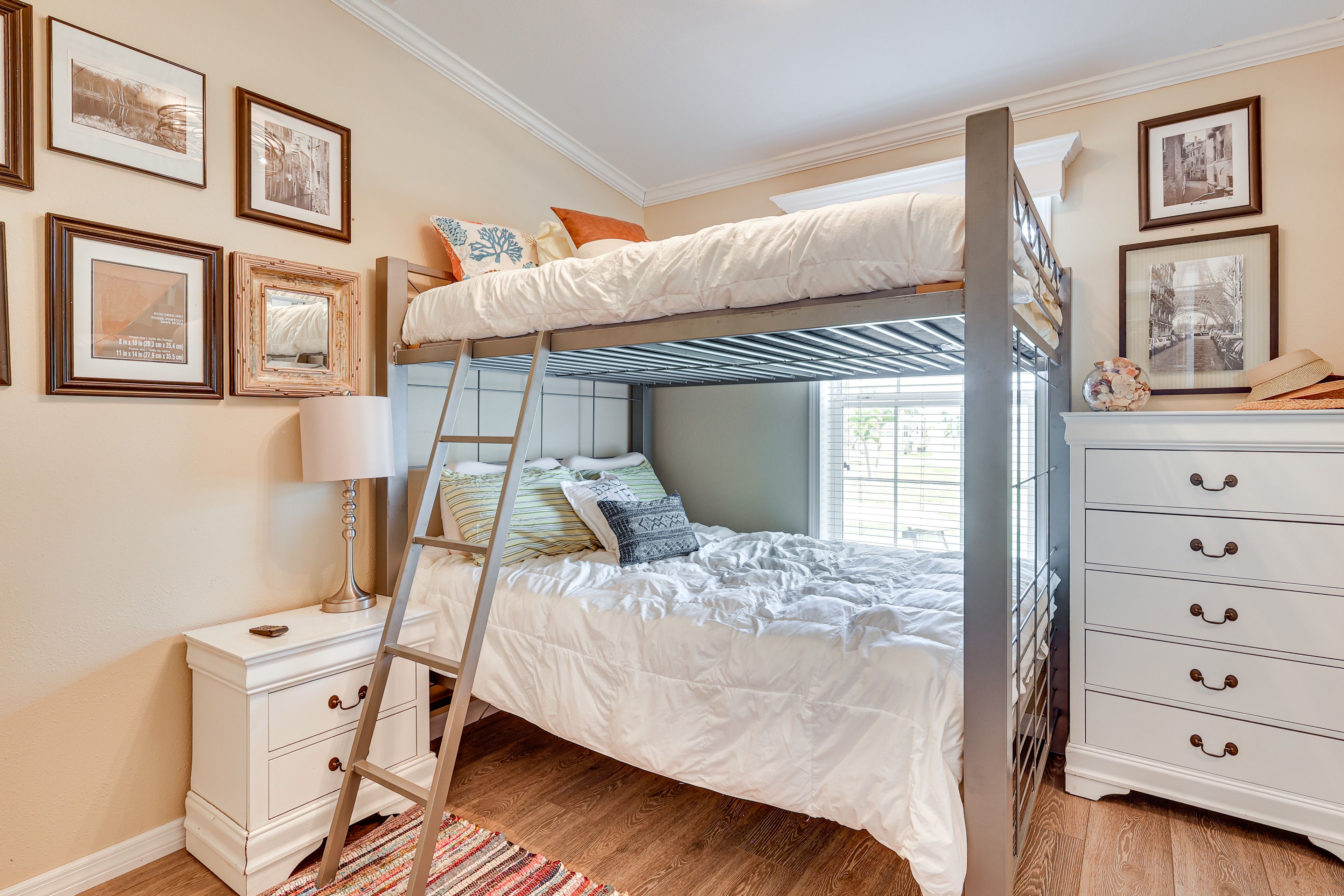 Bedroom 2 | Full Bunk Bed